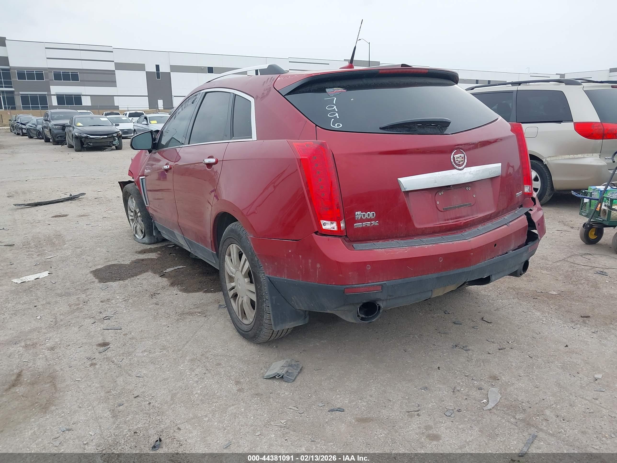 CADILLAC SRX image 3