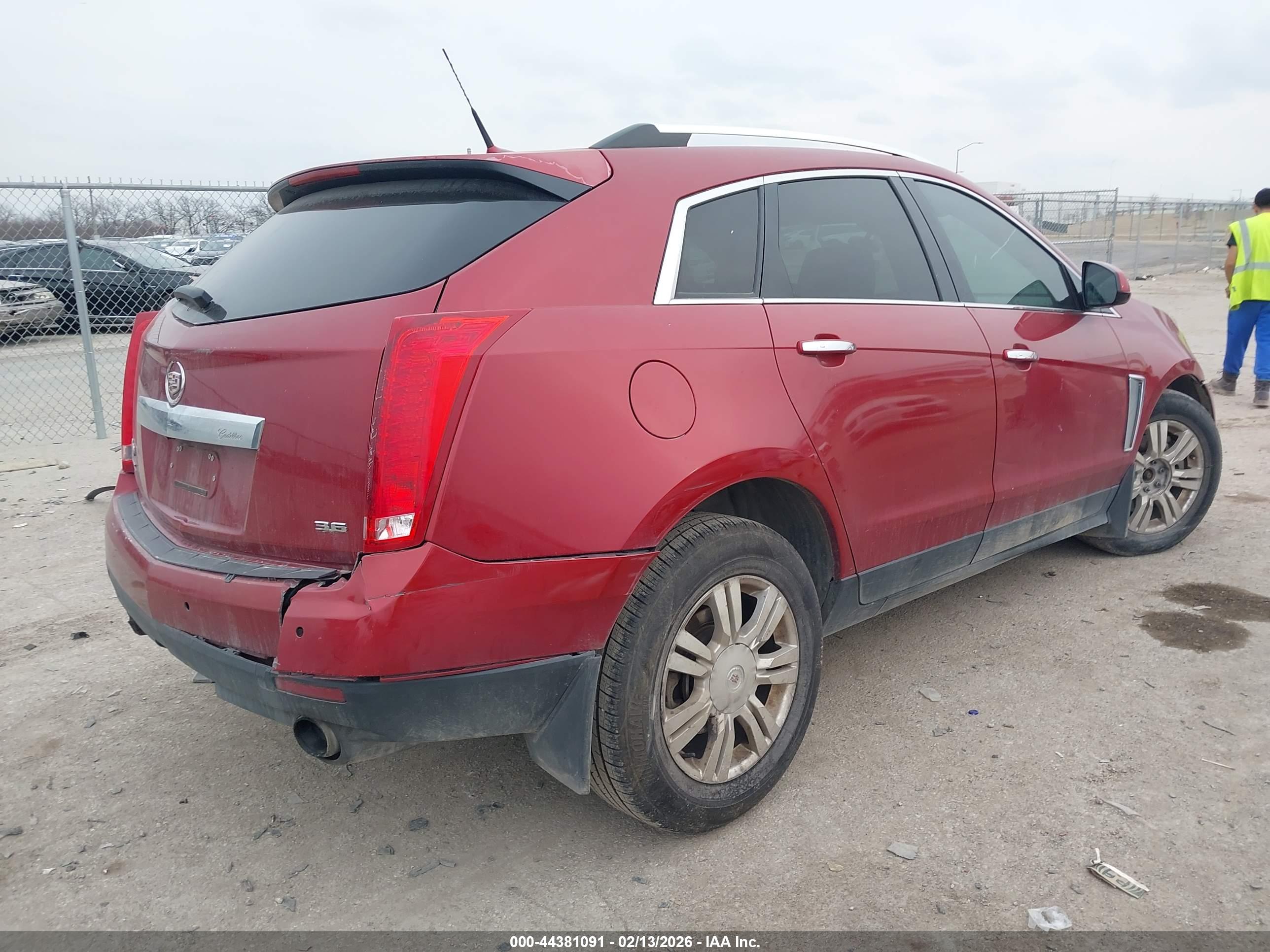 CADILLAC SRX image 4