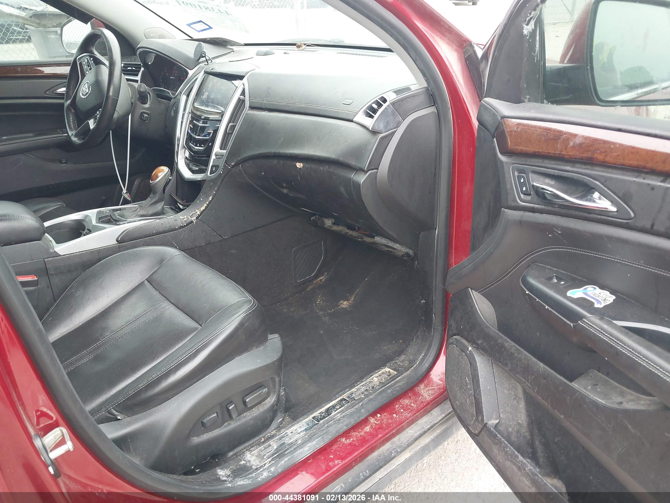 CADILLAC SRX image 5