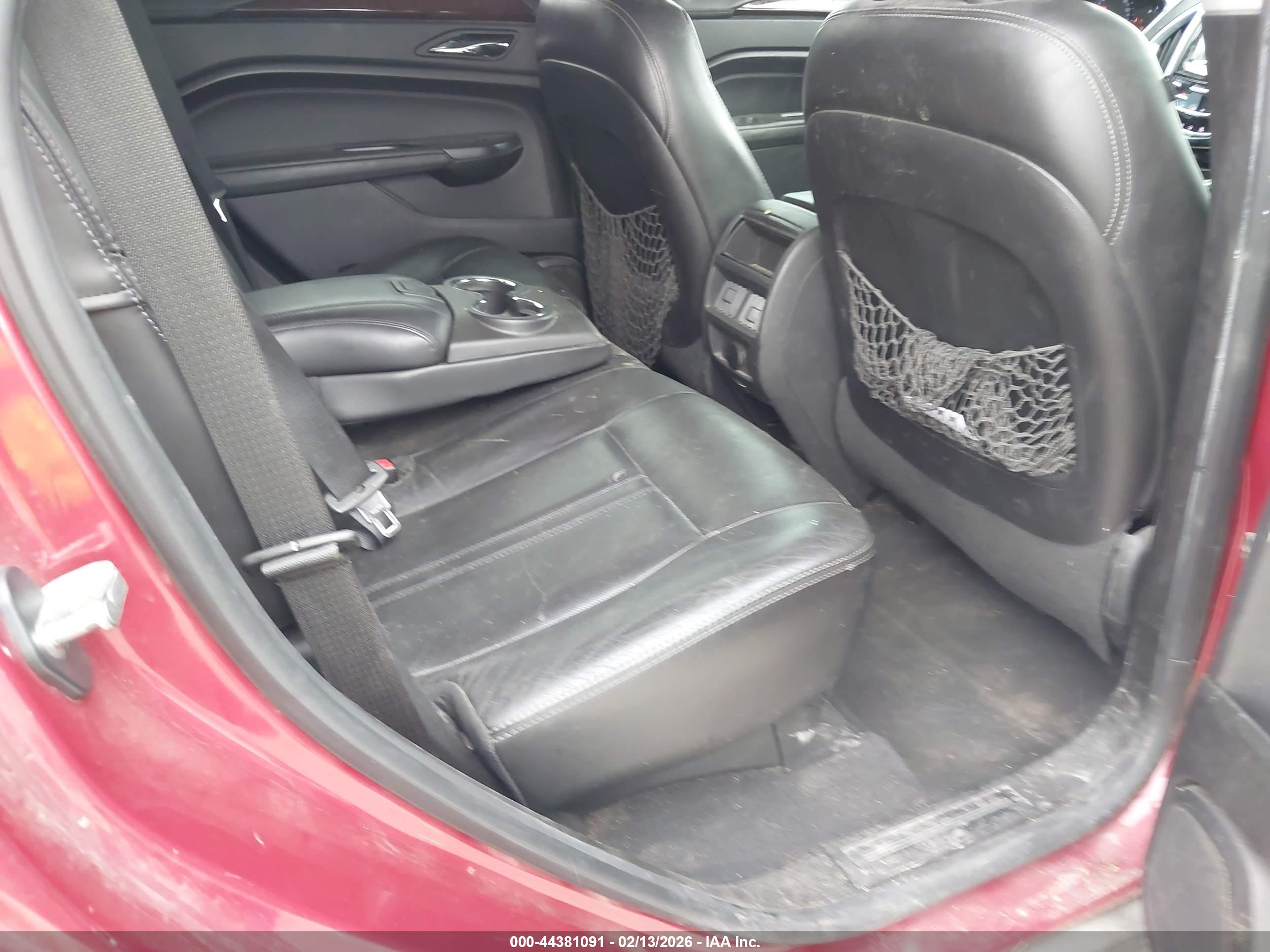 CADILLAC SRX image 8