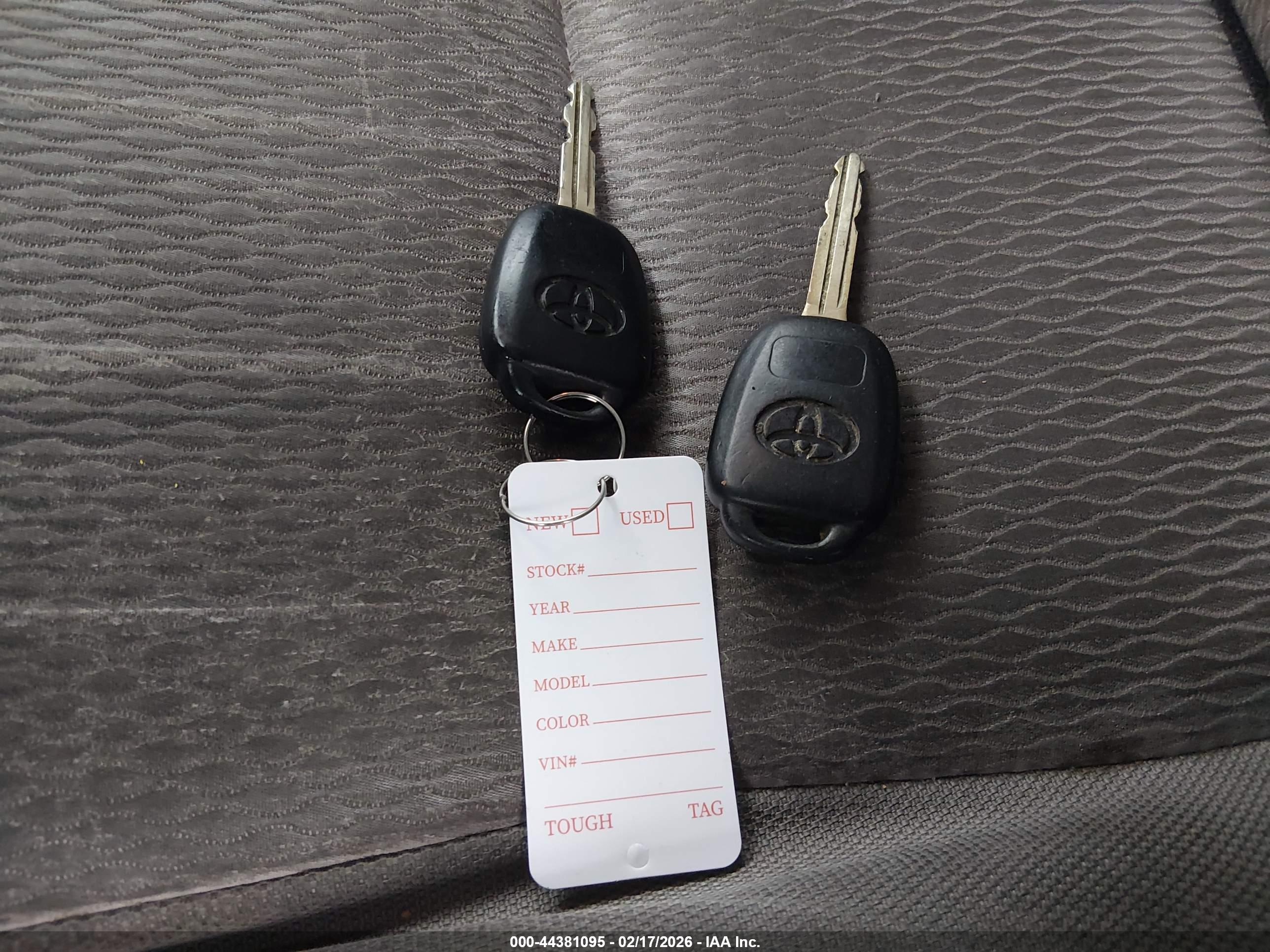TOYOTA COROLLA image 11