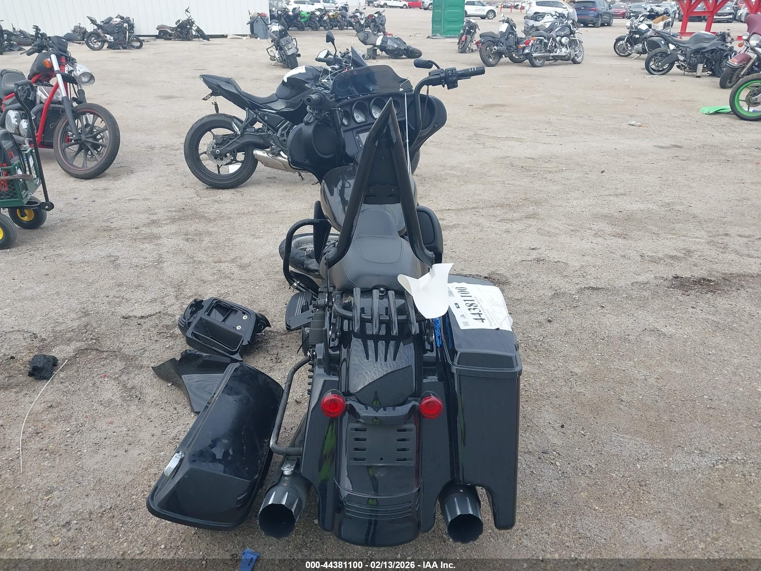 HARLEY-DAVIDSON FLHXS image 6