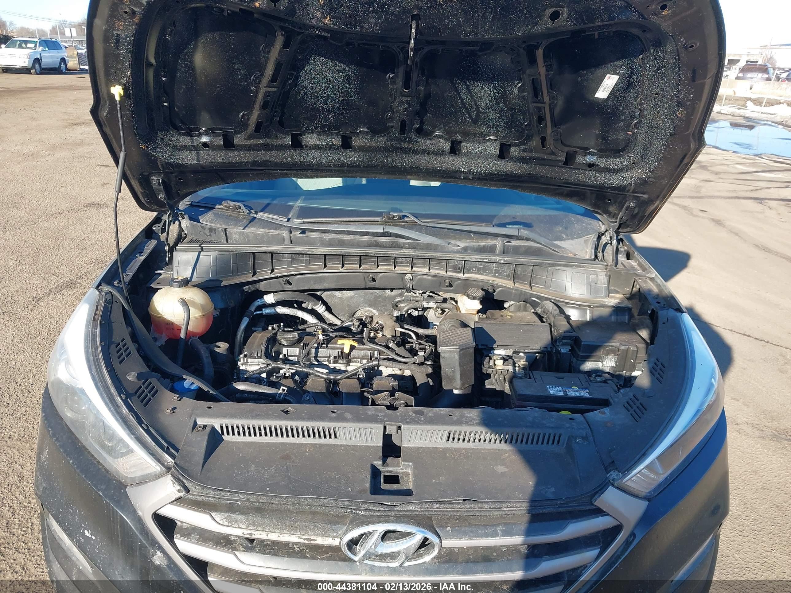 HYUNDAI TUCSON image 10