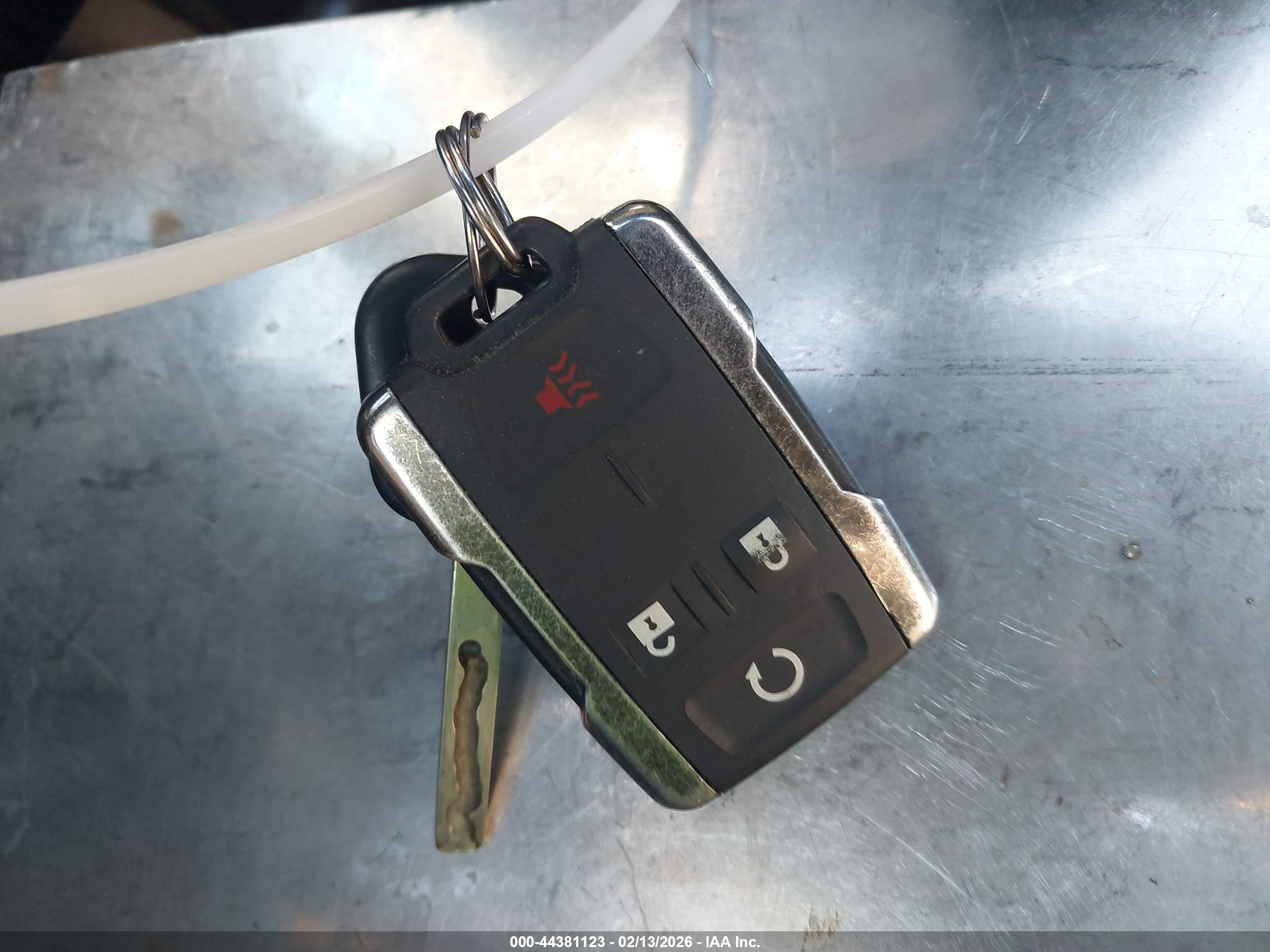 GMC SIERRA image 11