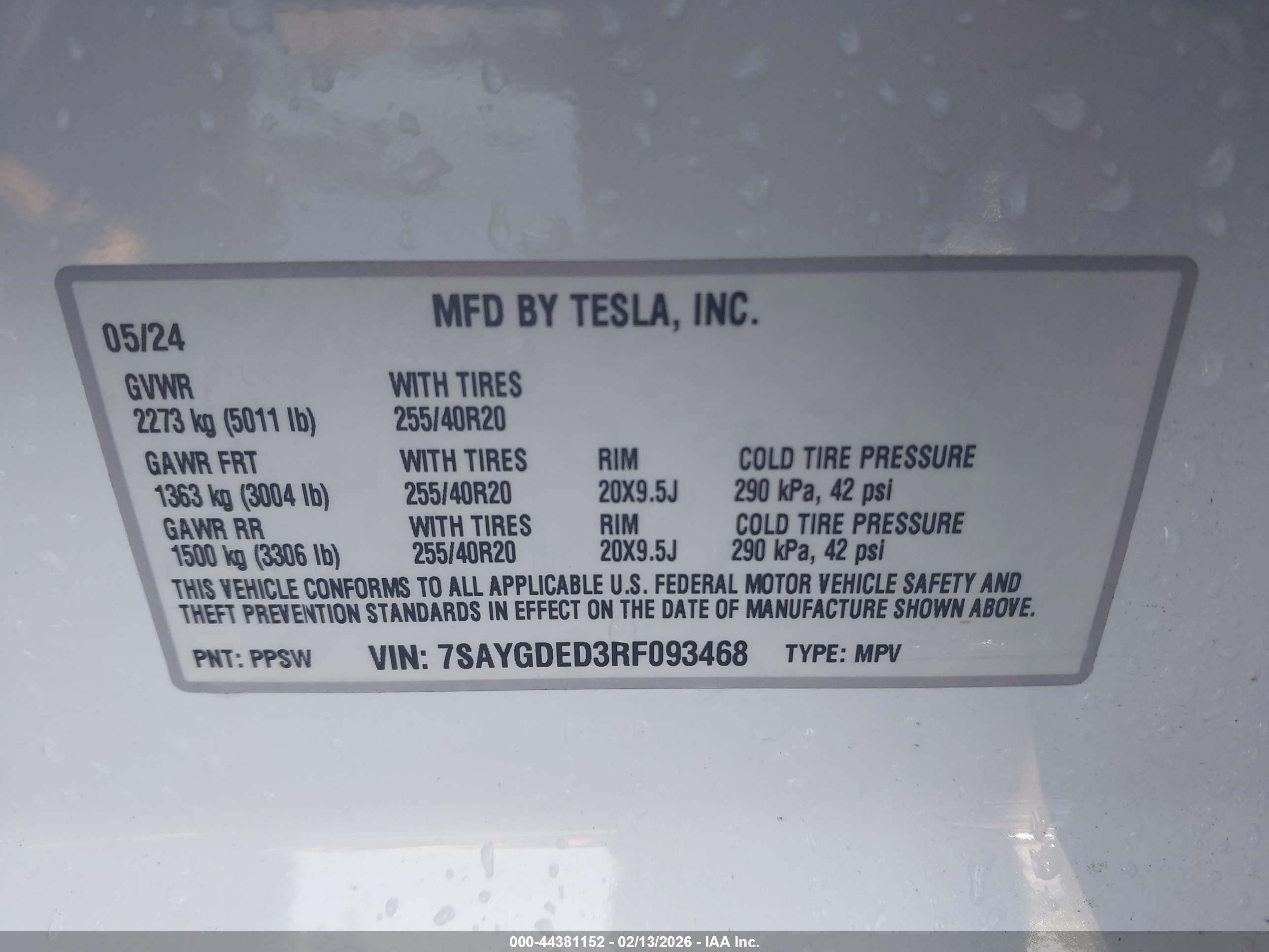 TESLA MODEL image 9