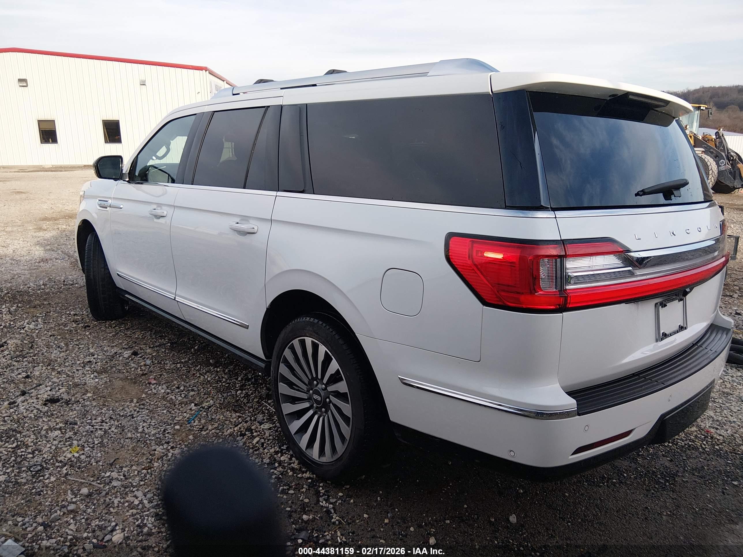 LINCOLN NAVIGATOR image 3