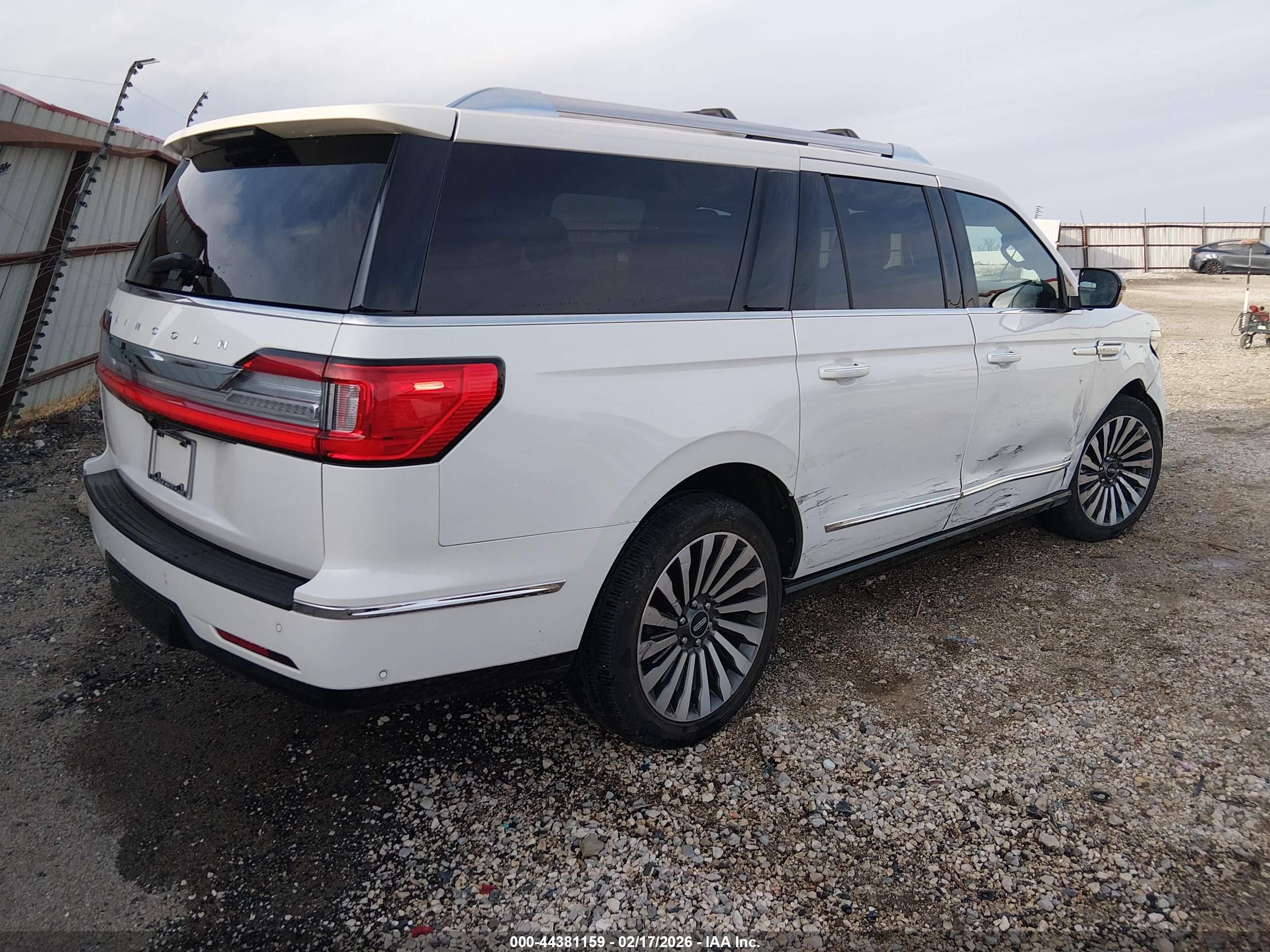 LINCOLN NAVIGATOR image 4