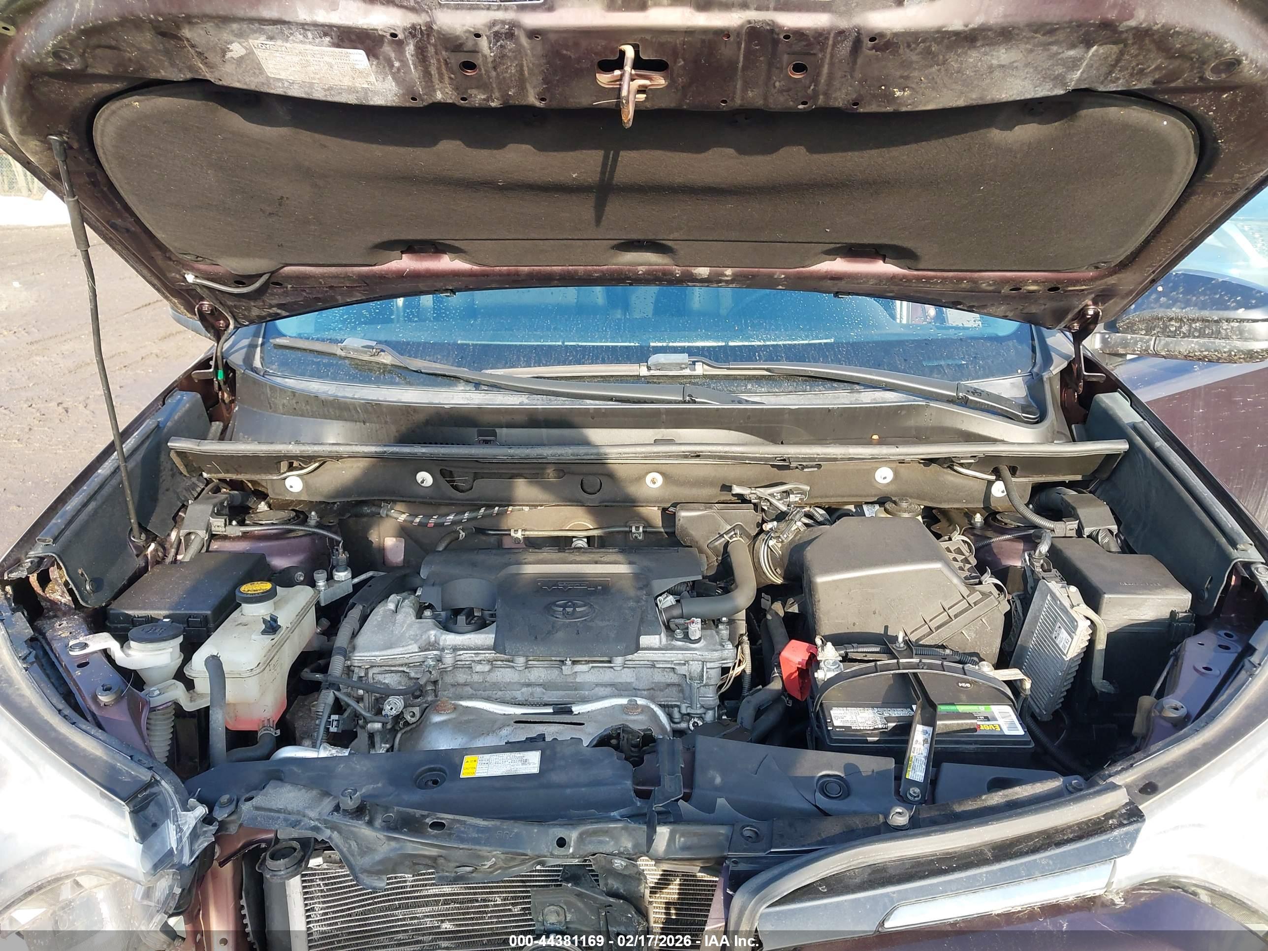 TOYOTA RAV4 image 10