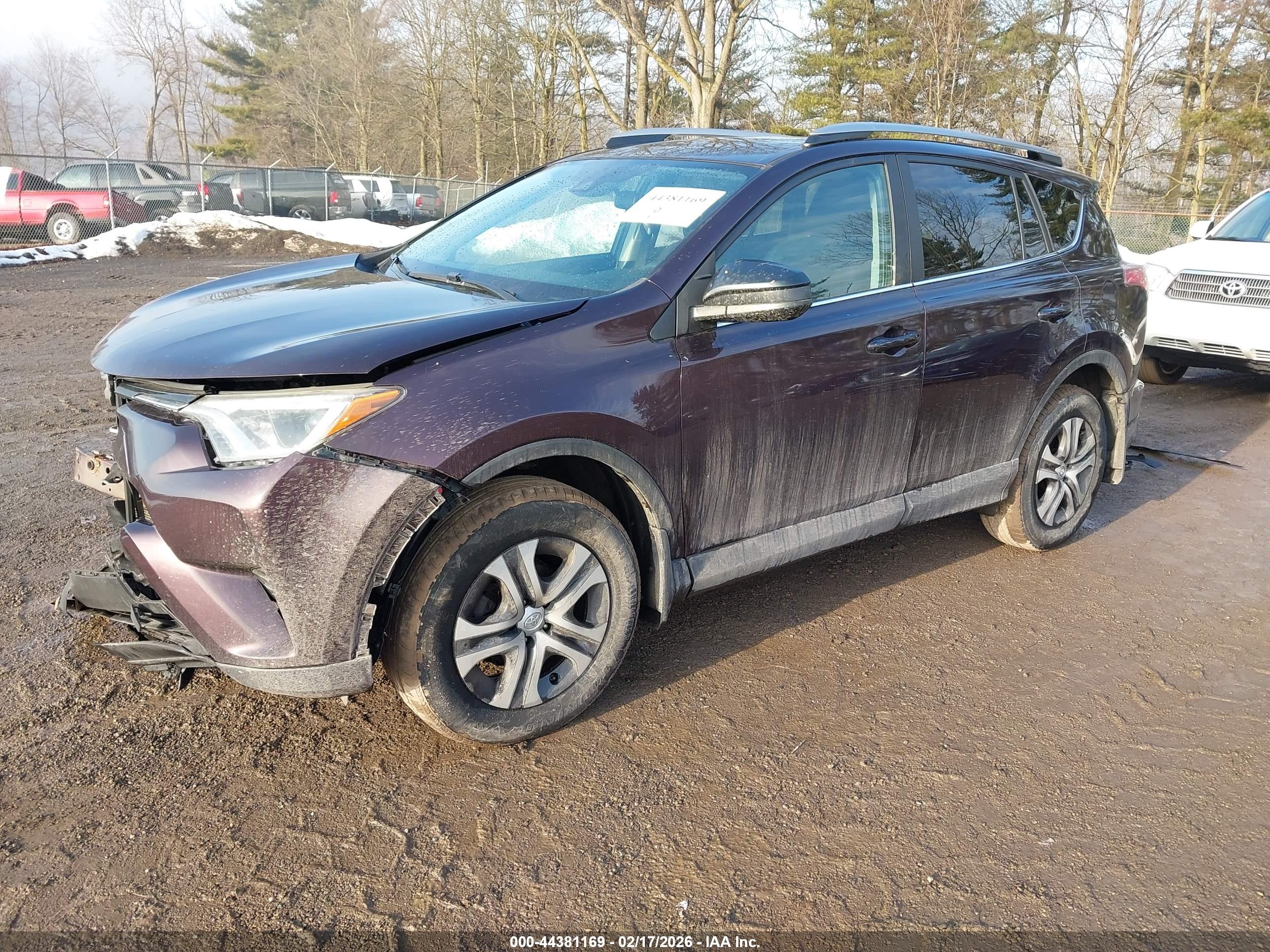 TOYOTA RAV4 image 2