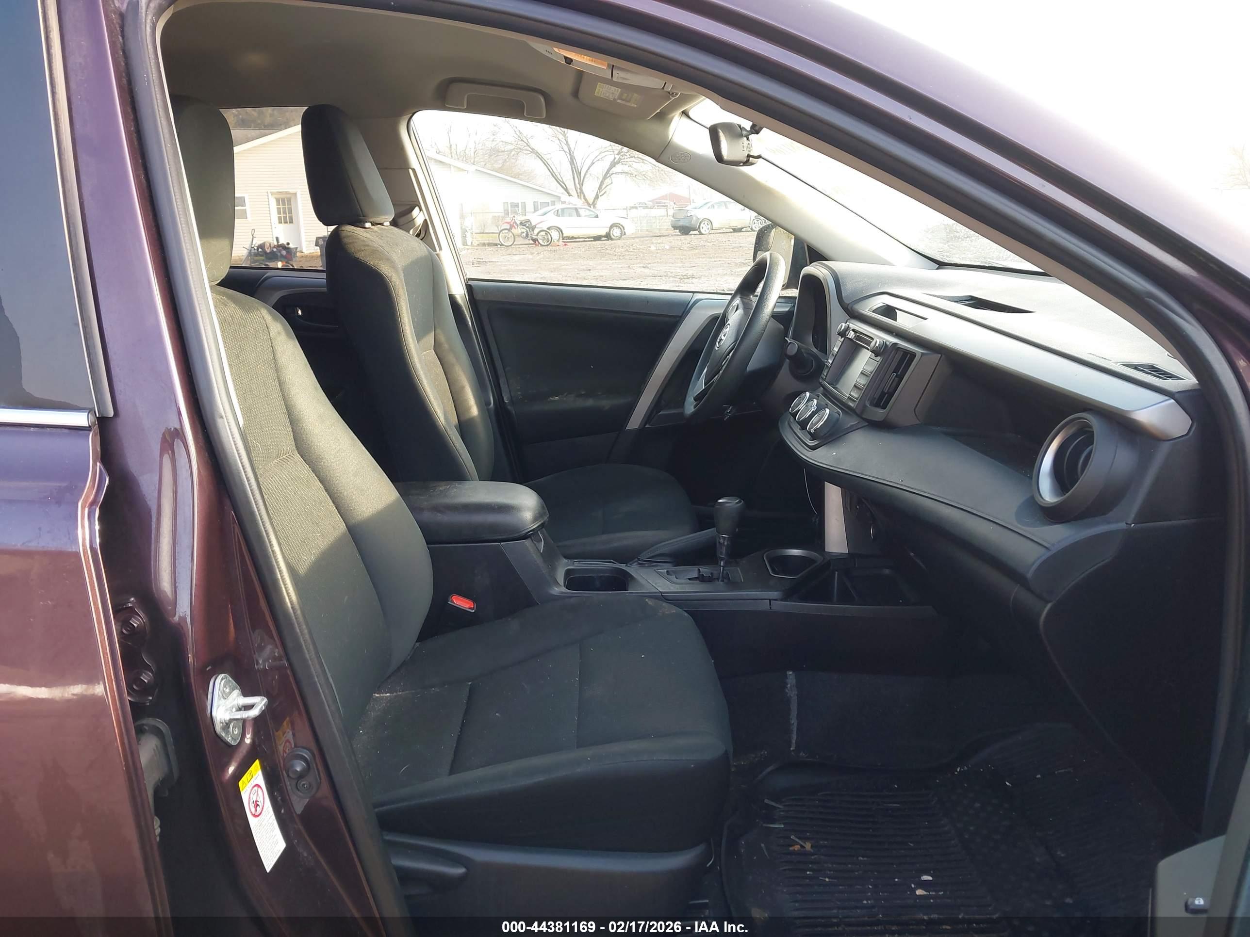 TOYOTA RAV4 image 5