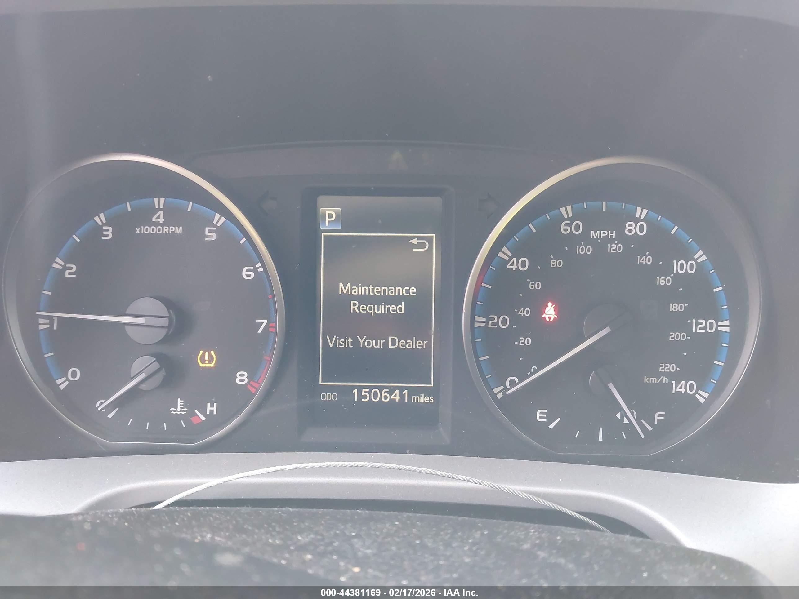 TOYOTA RAV4 image 7