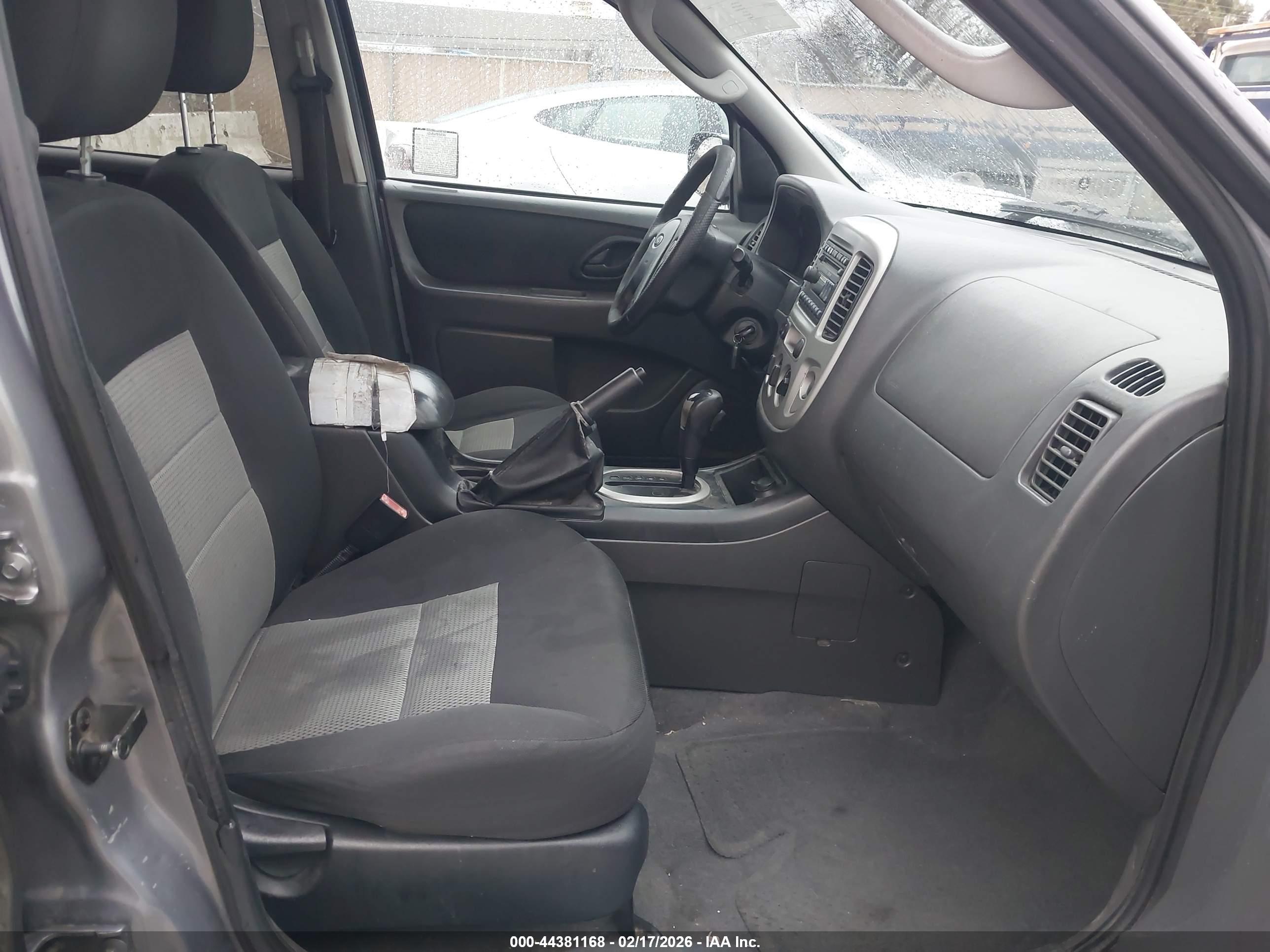 FORD ESCAPE image 5