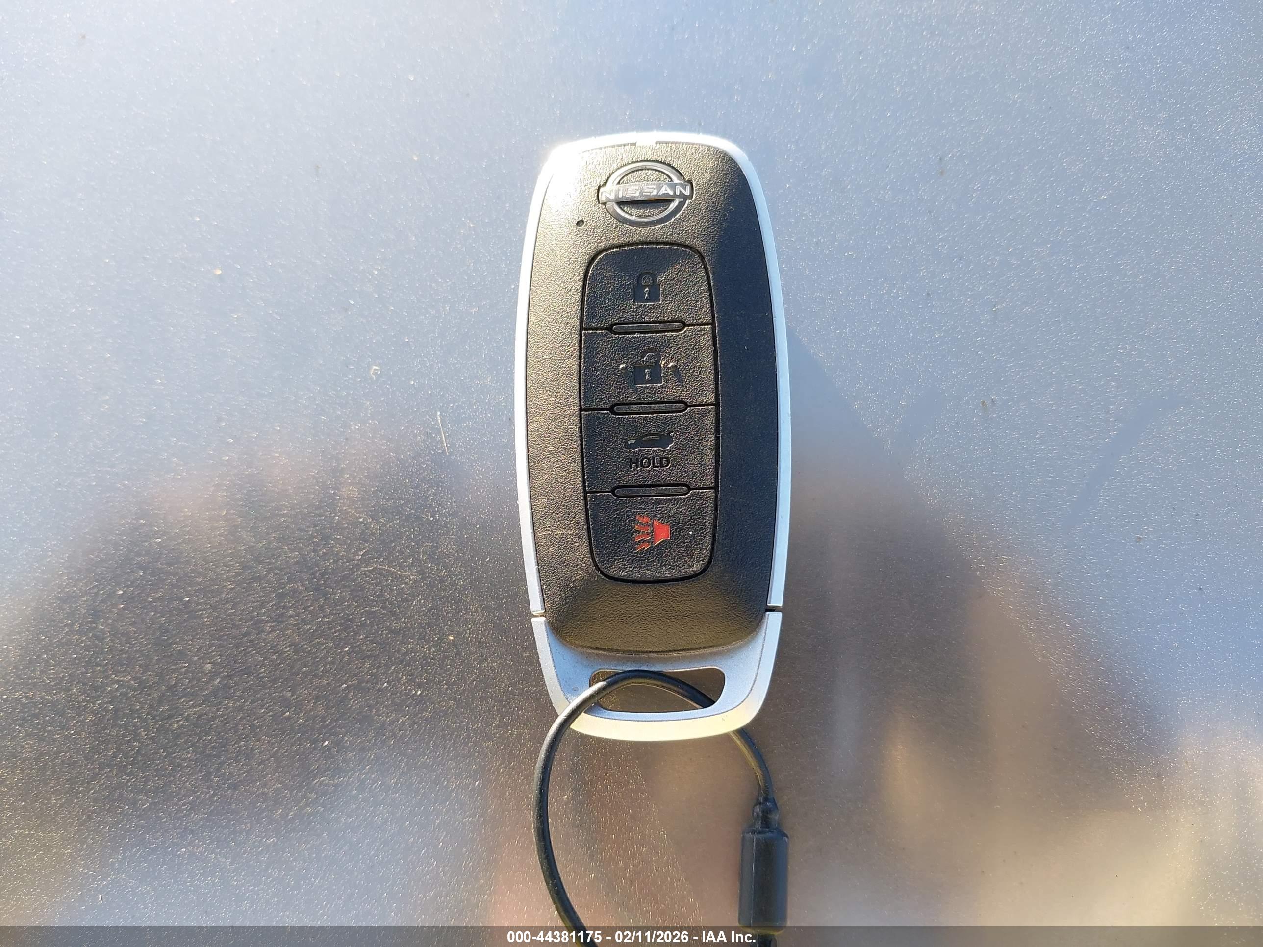 NISSAN VERSA image 11