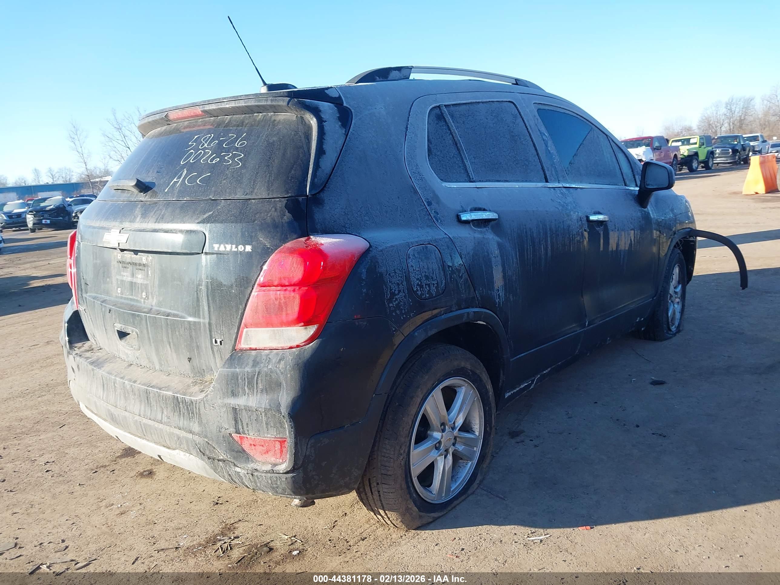 CHEVROLET TRAX image 4
