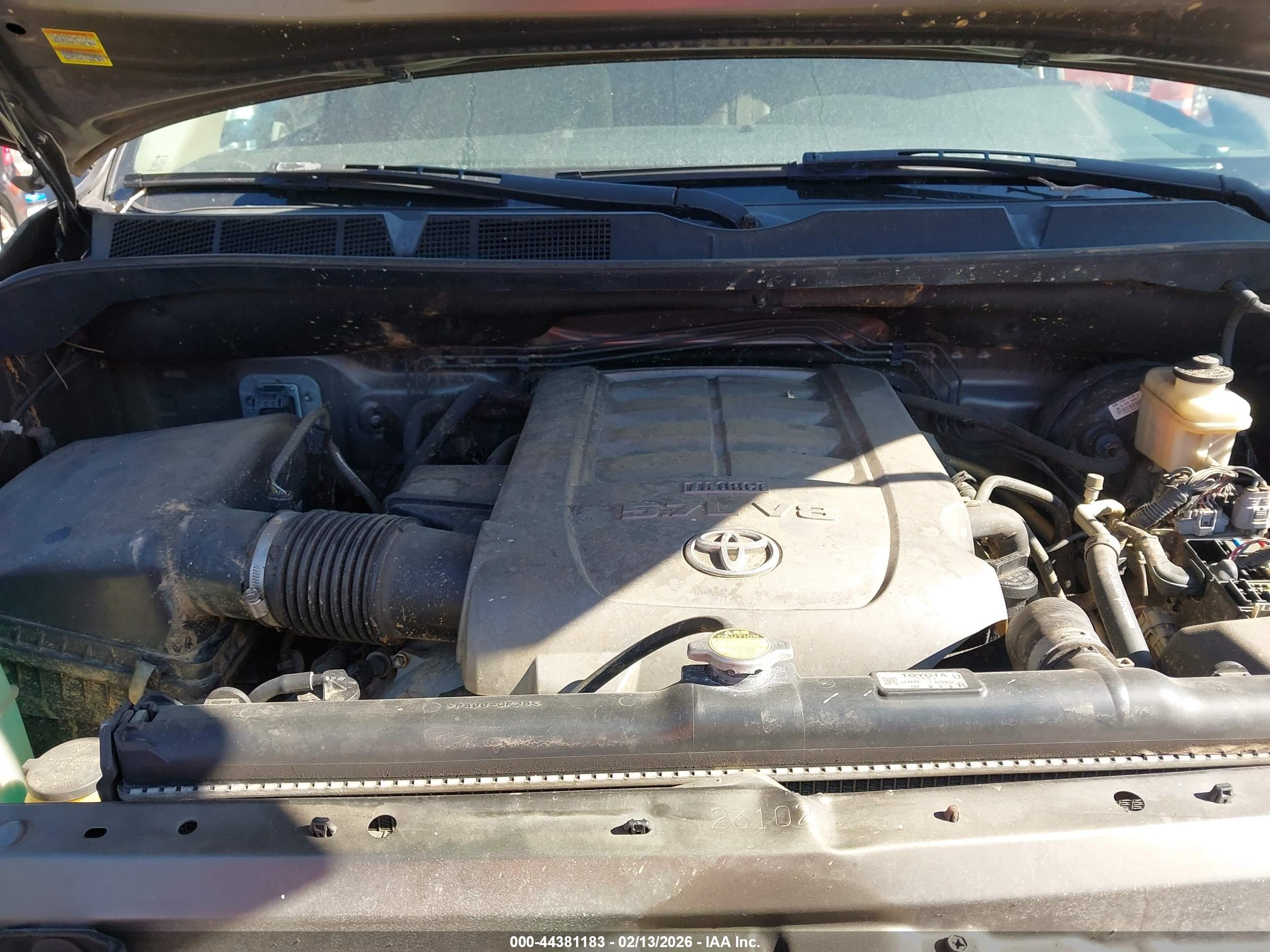 TOYOTA TUNDRA image 10