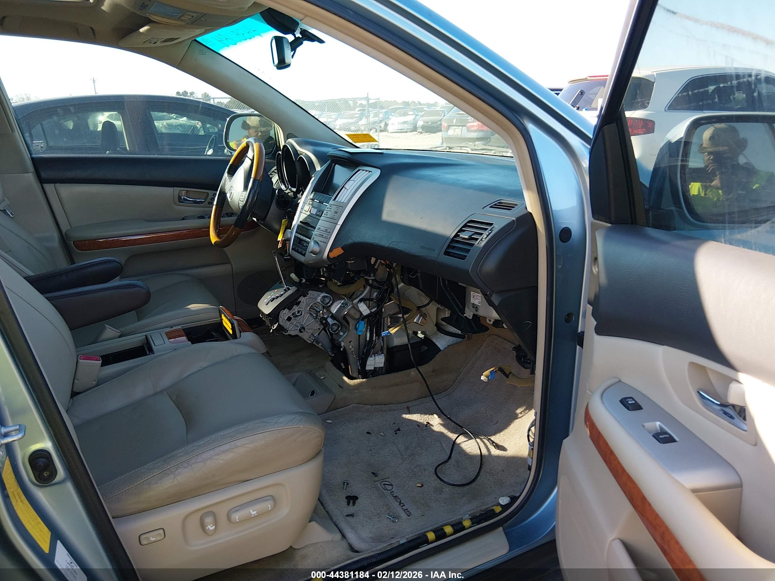 LEXUS RX image 5