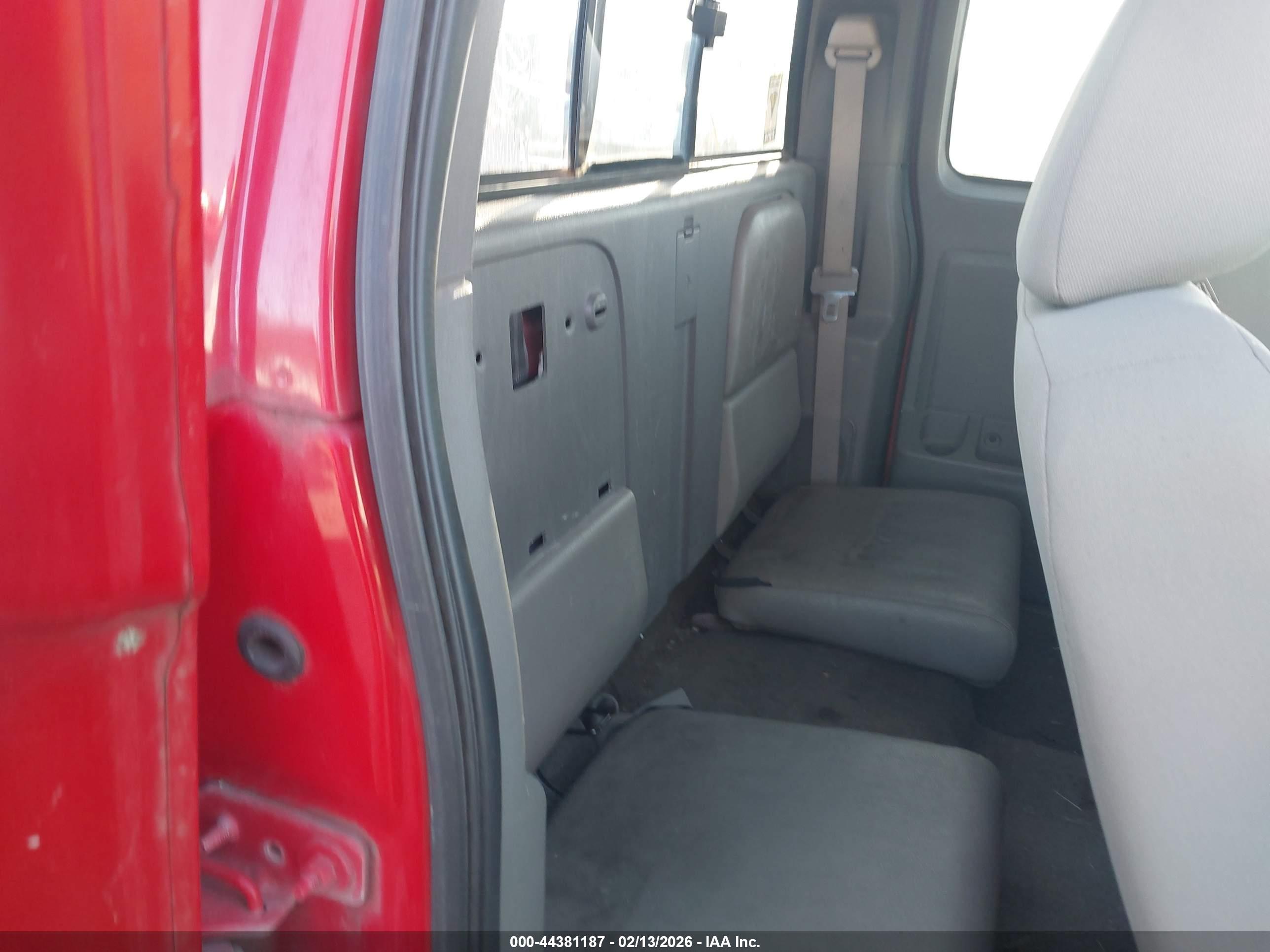 DODGE DAKOTA image 8