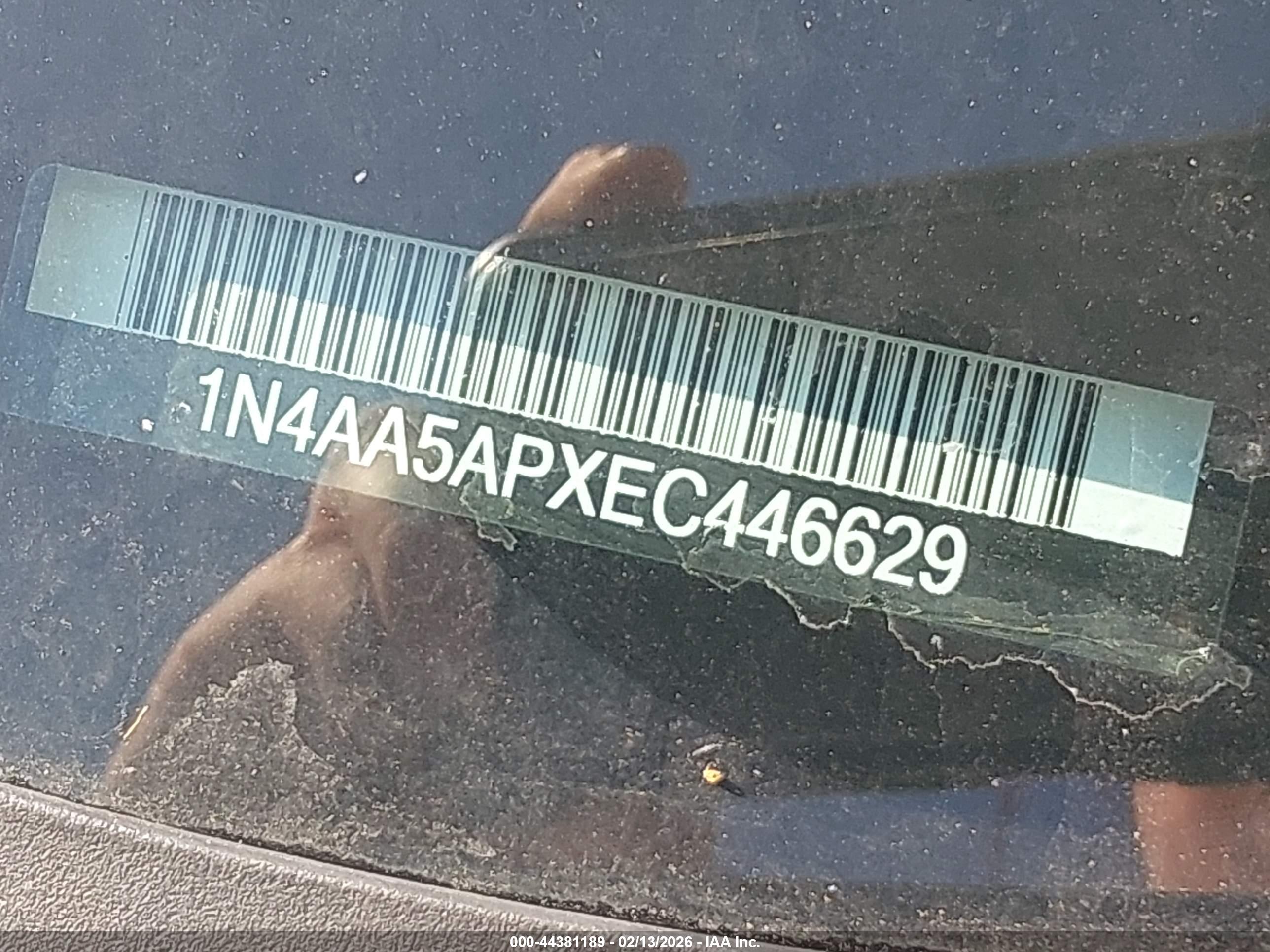 NISSAN MAXIMA image 9