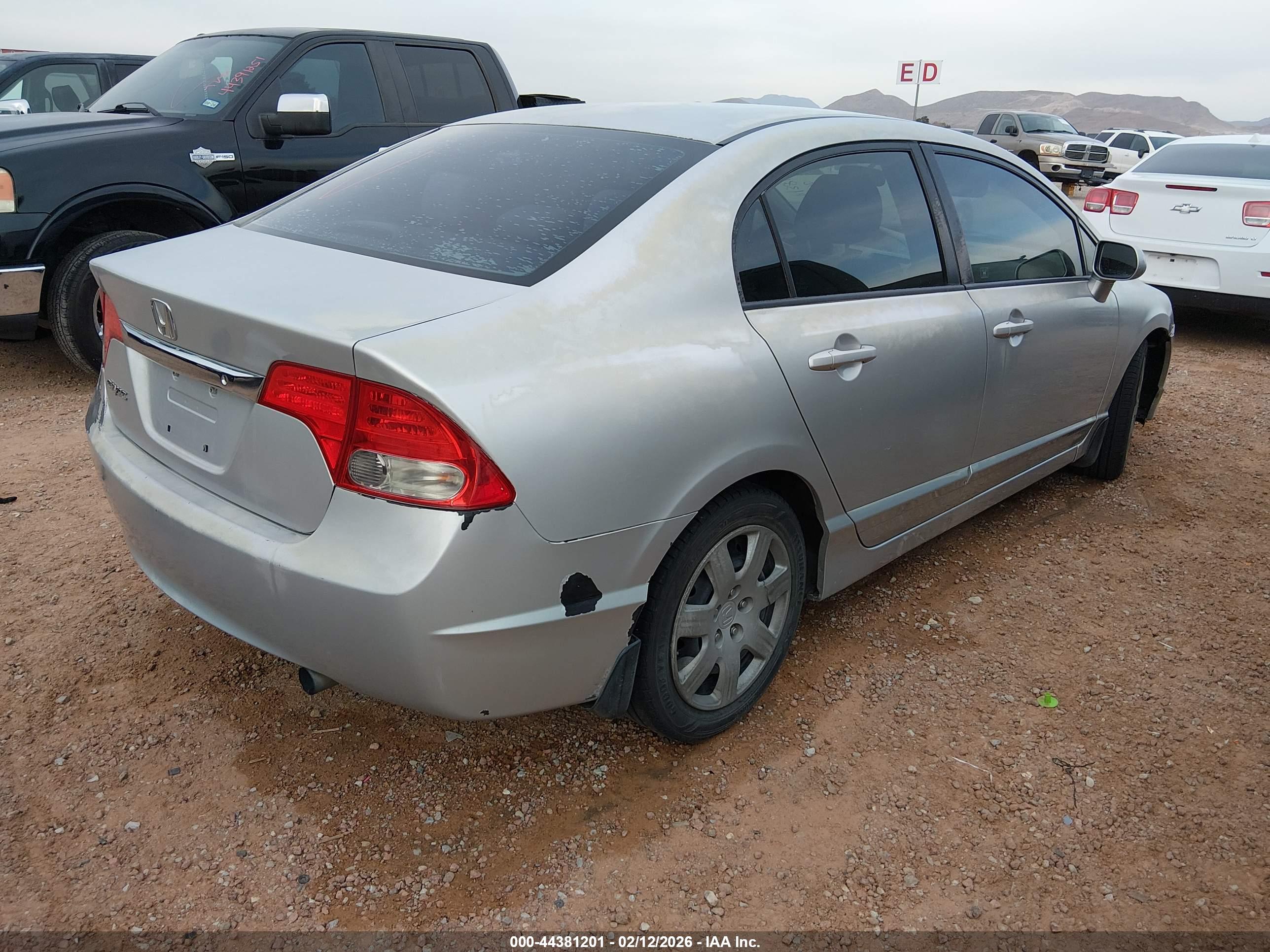 HONDA CIVIC image 4