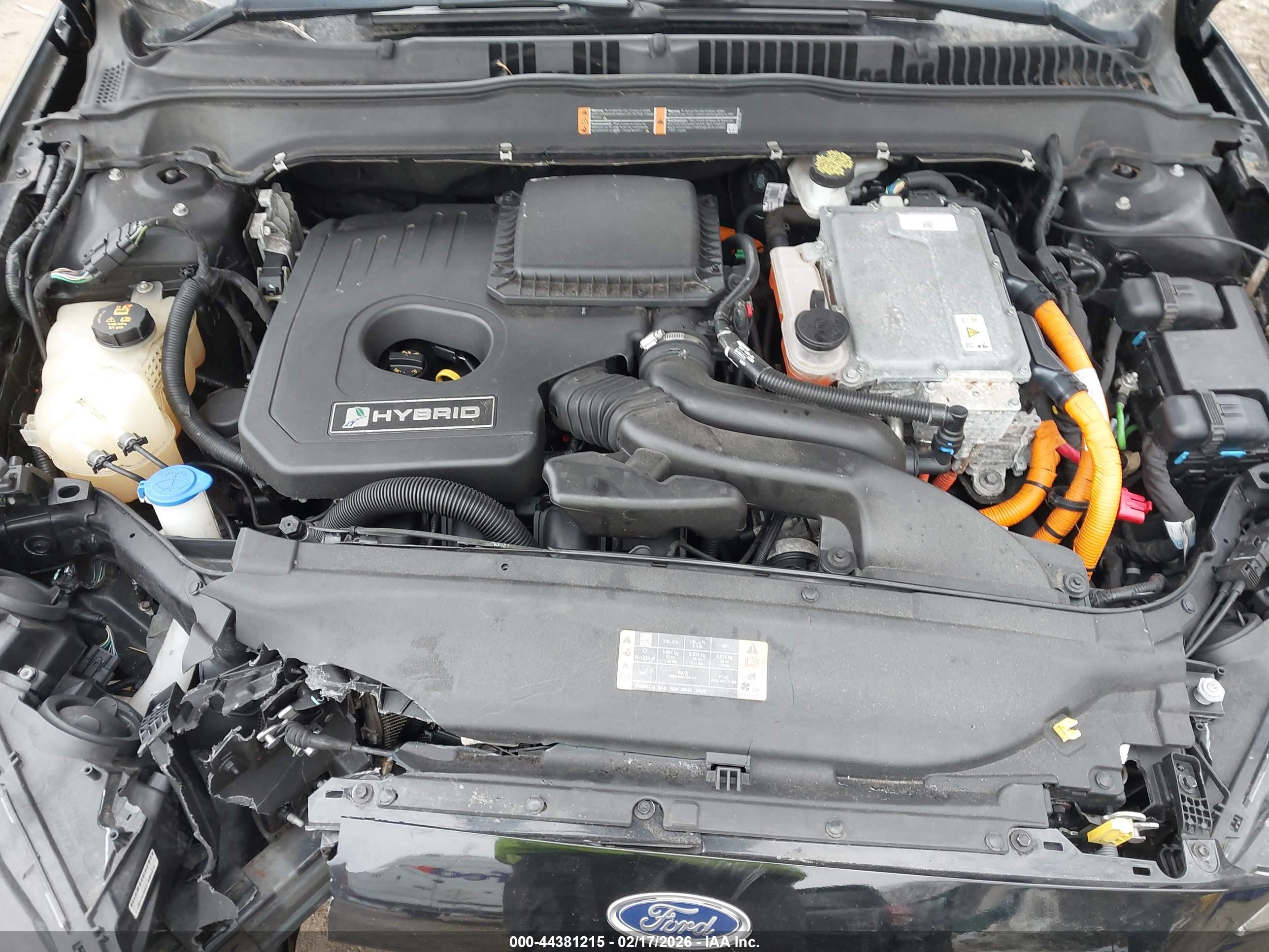 FORD FUSION image 10