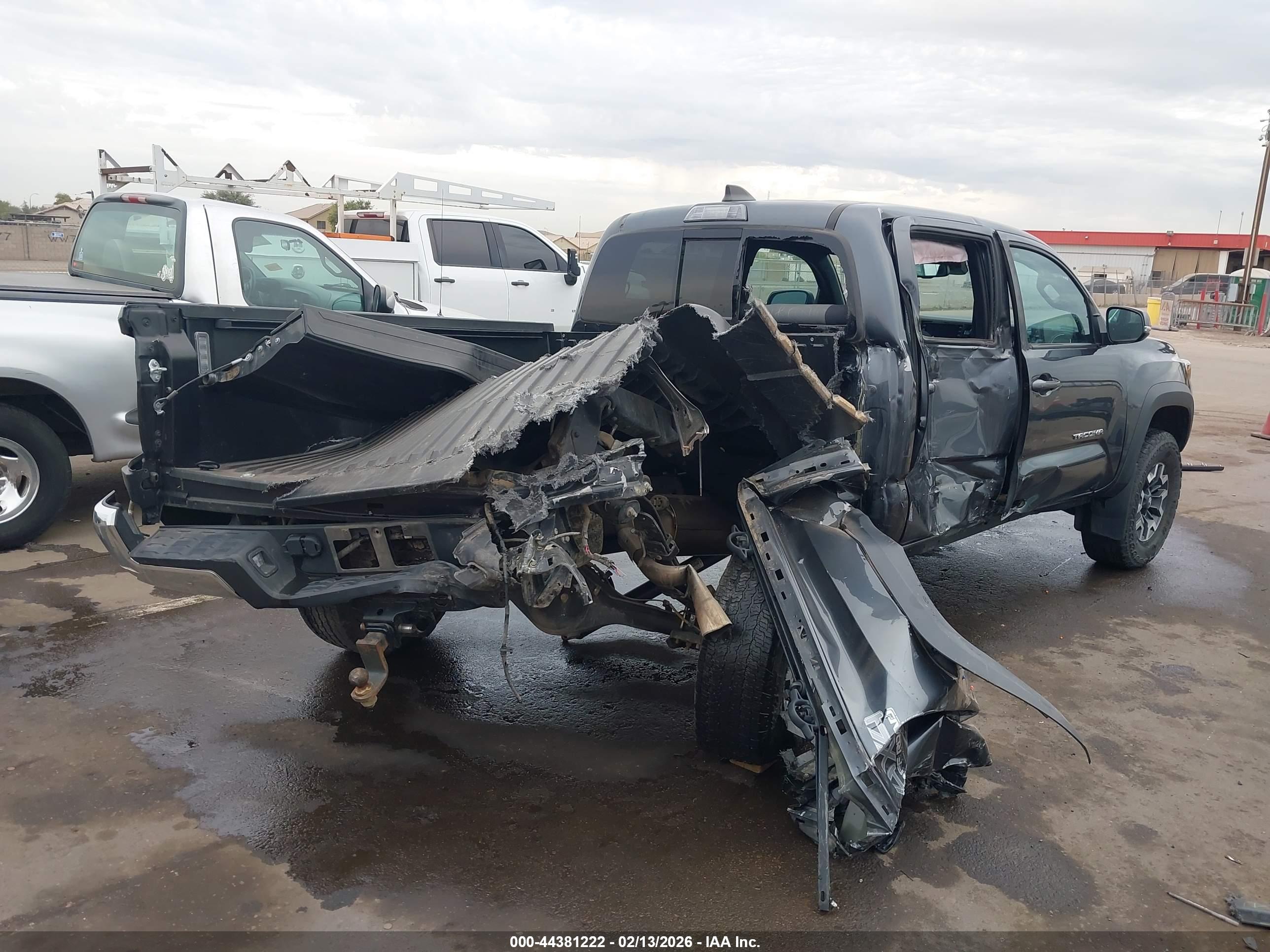 TOYOTA TACOMA image 4