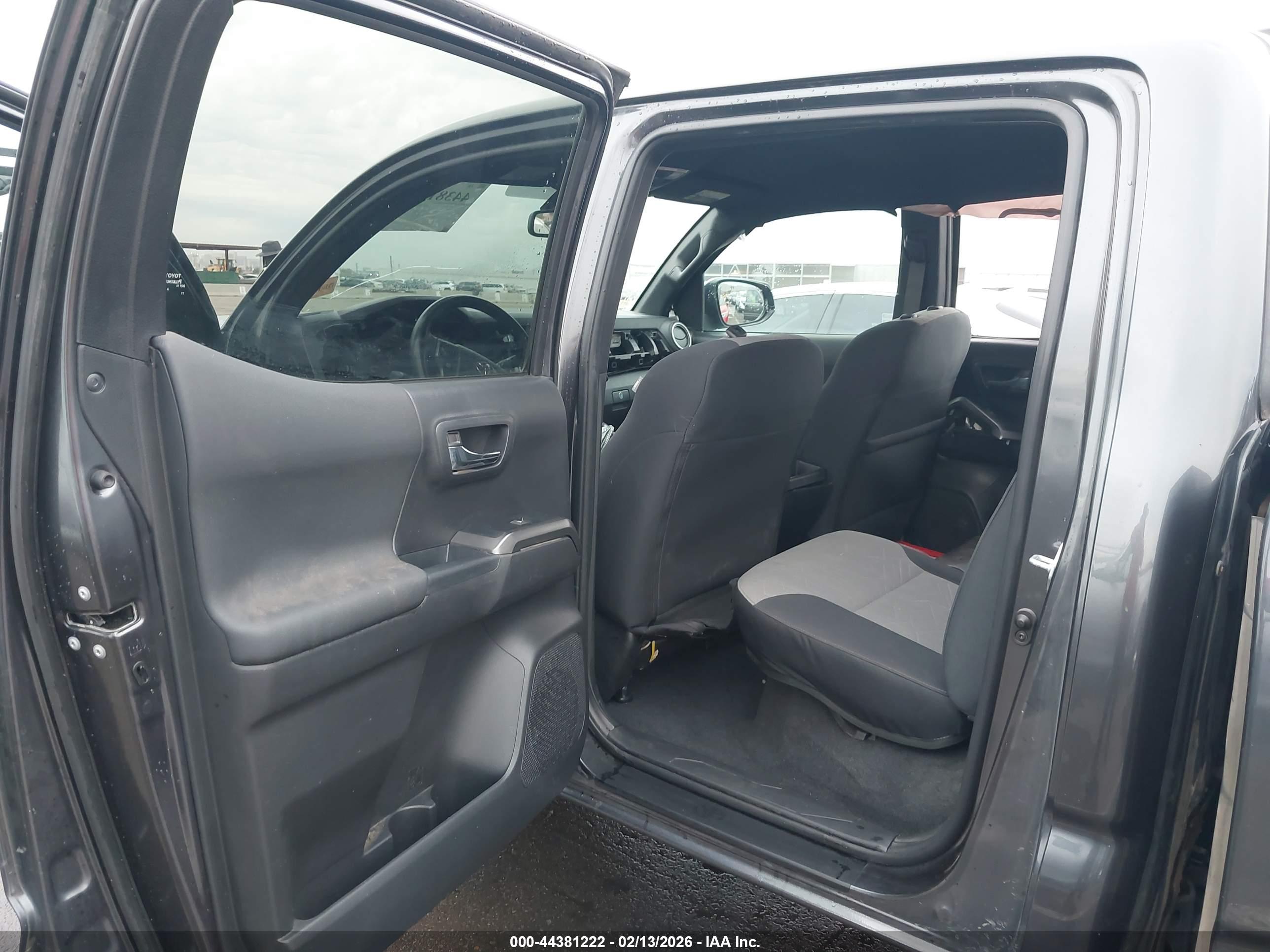 TOYOTA TACOMA image 8