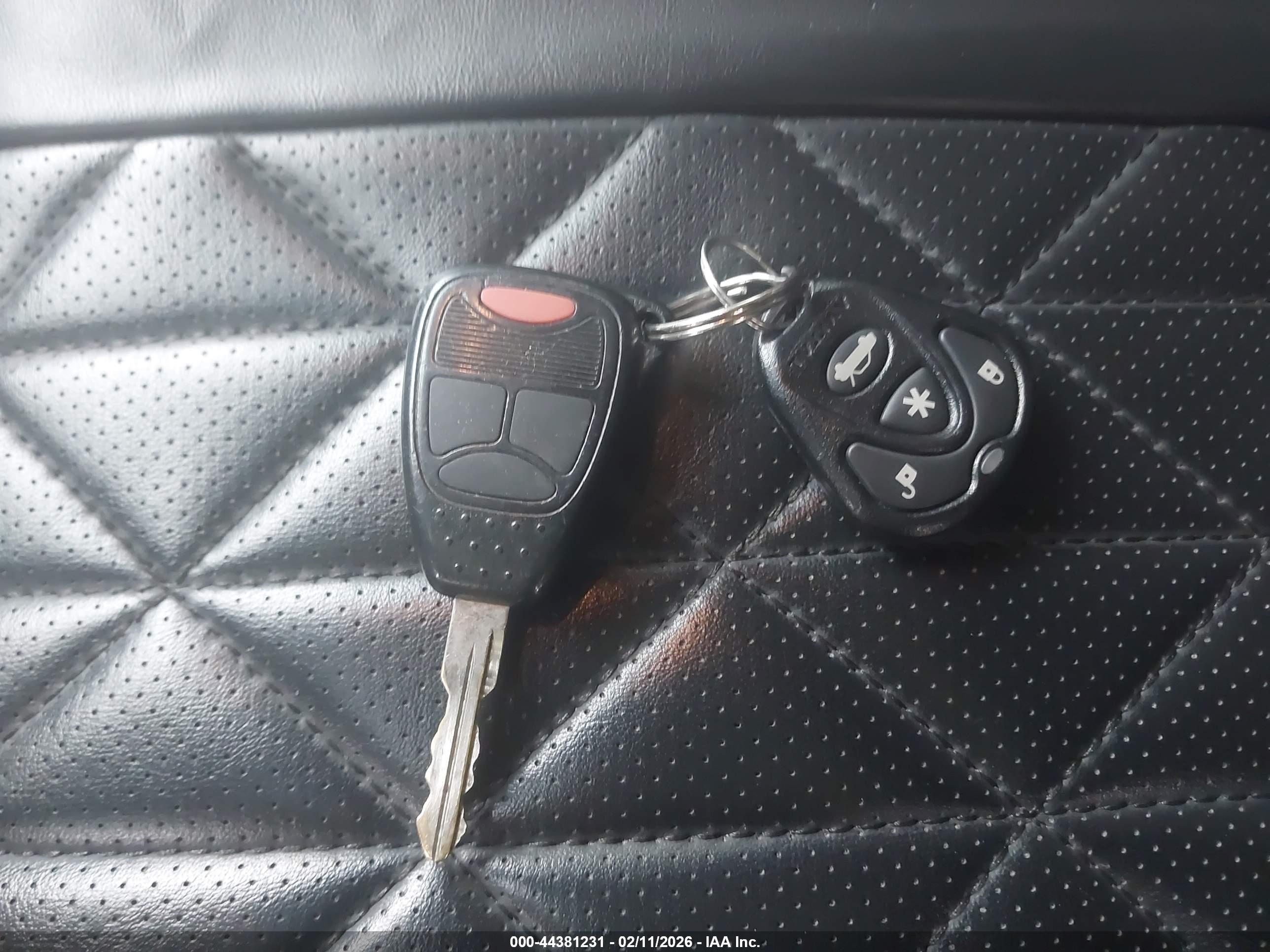 JEEP LIBERTY image 11