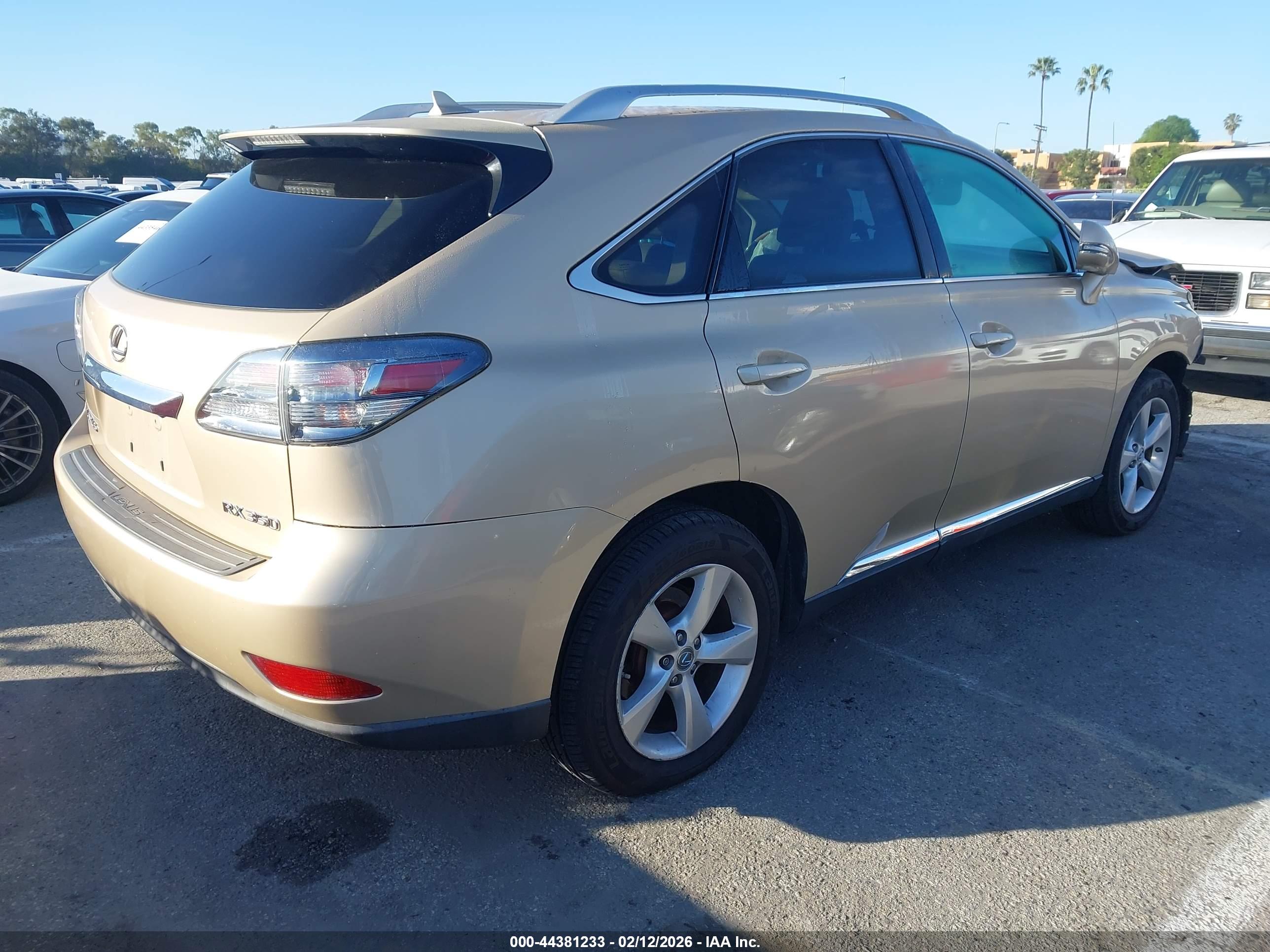 LEXUS RX image 4