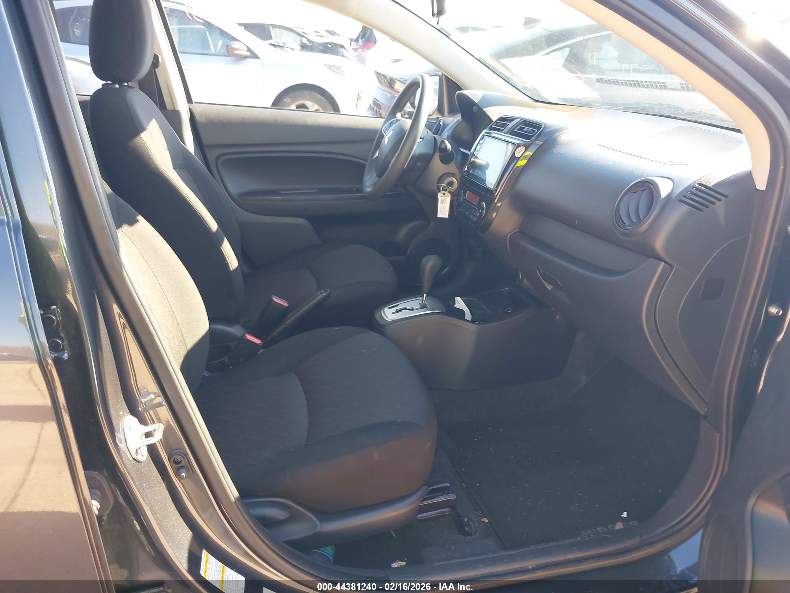MITSUBISHI MIRAGE image 5