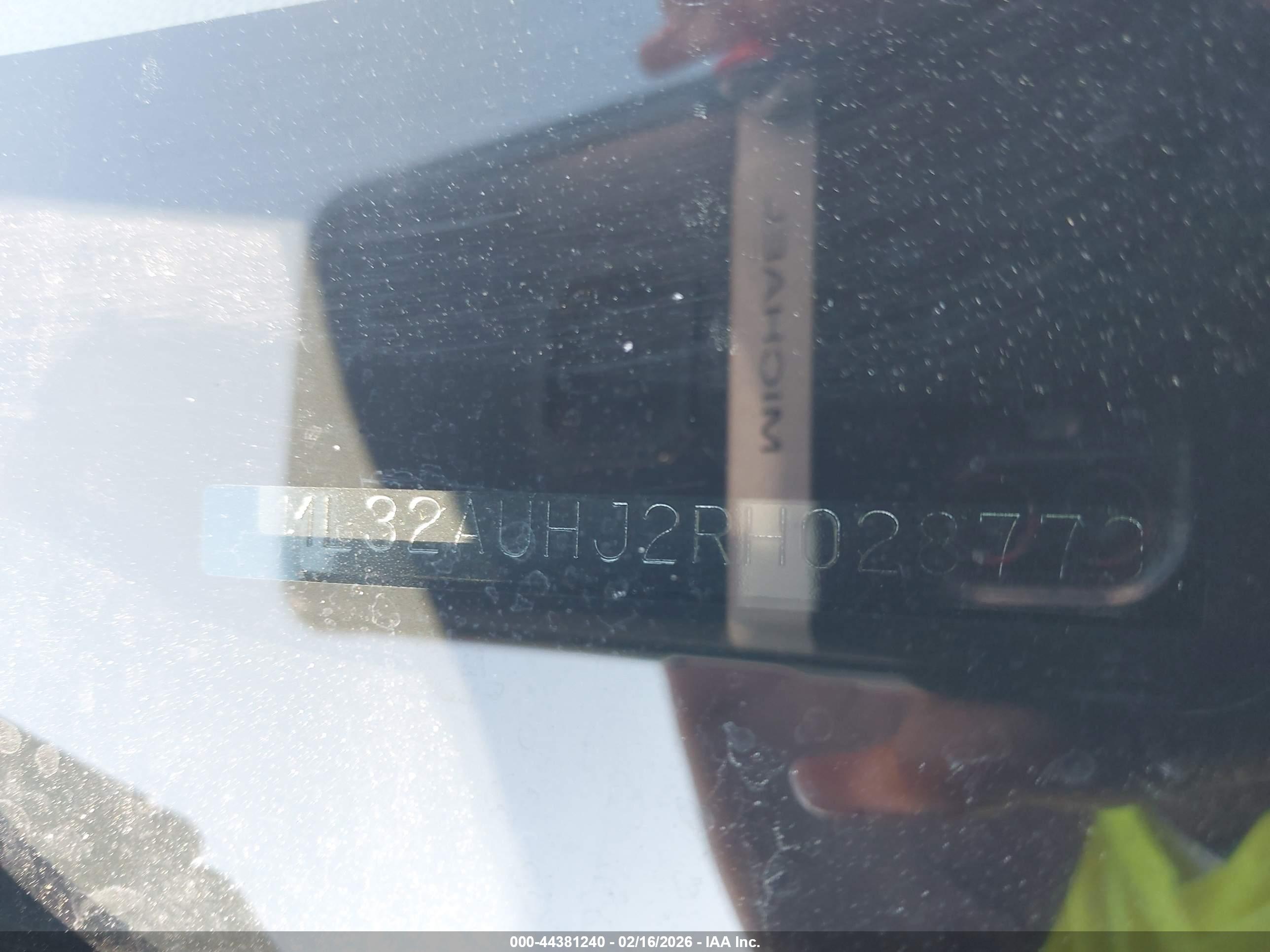 MITSUBISHI MIRAGE image 9