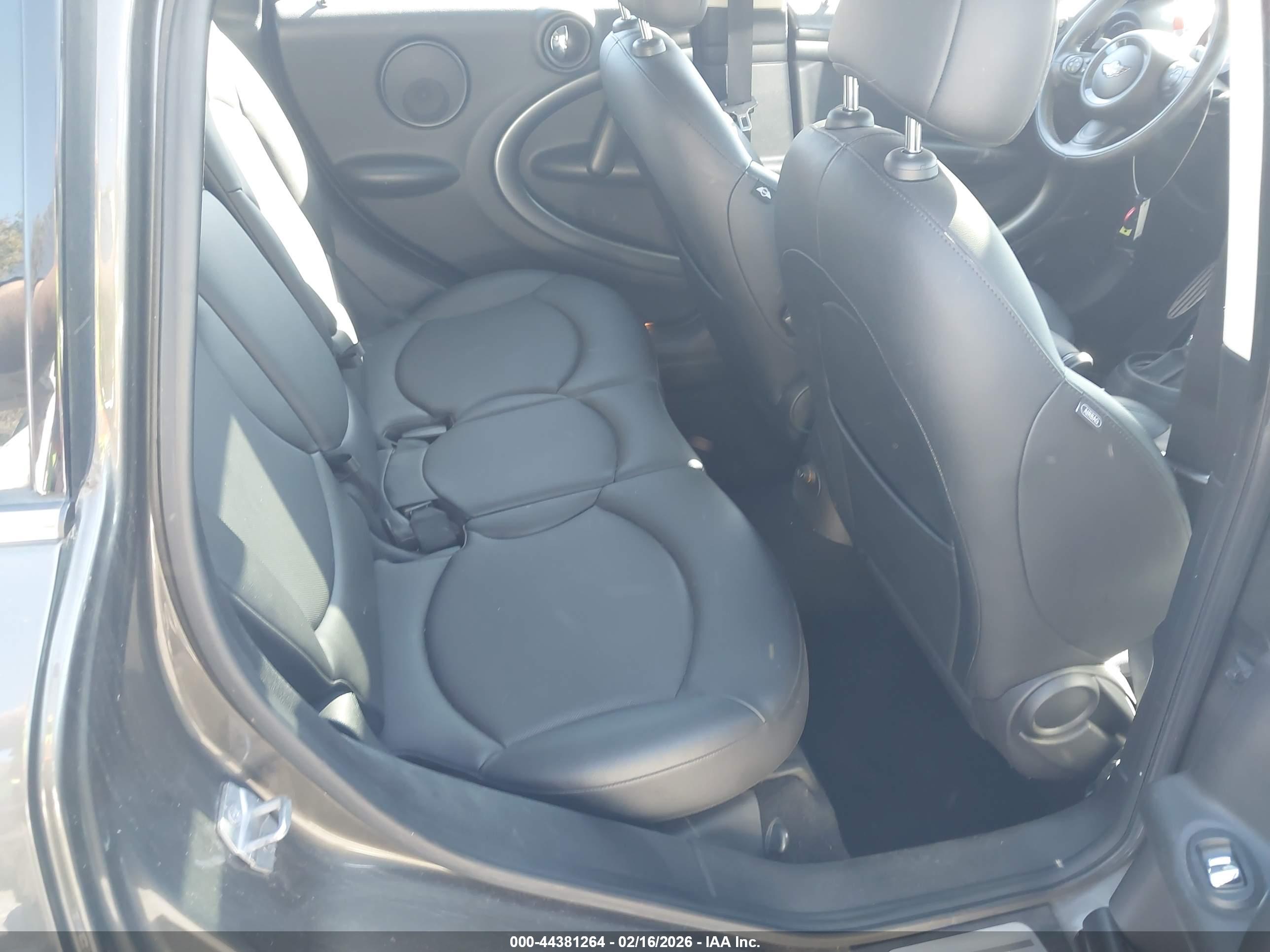 MINI COUNTRYMAN image 8