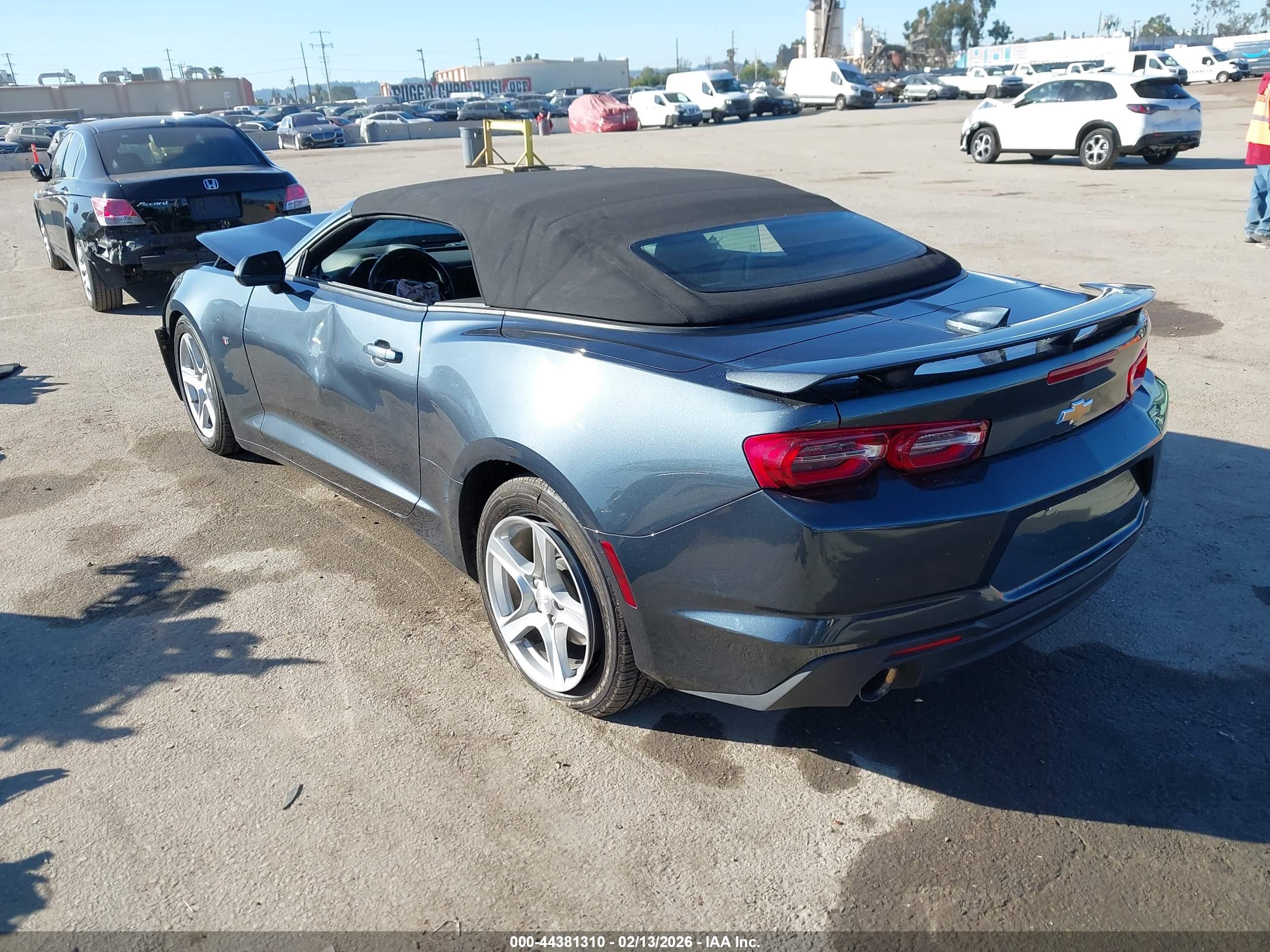 CHEVROLET CAMARO image 3