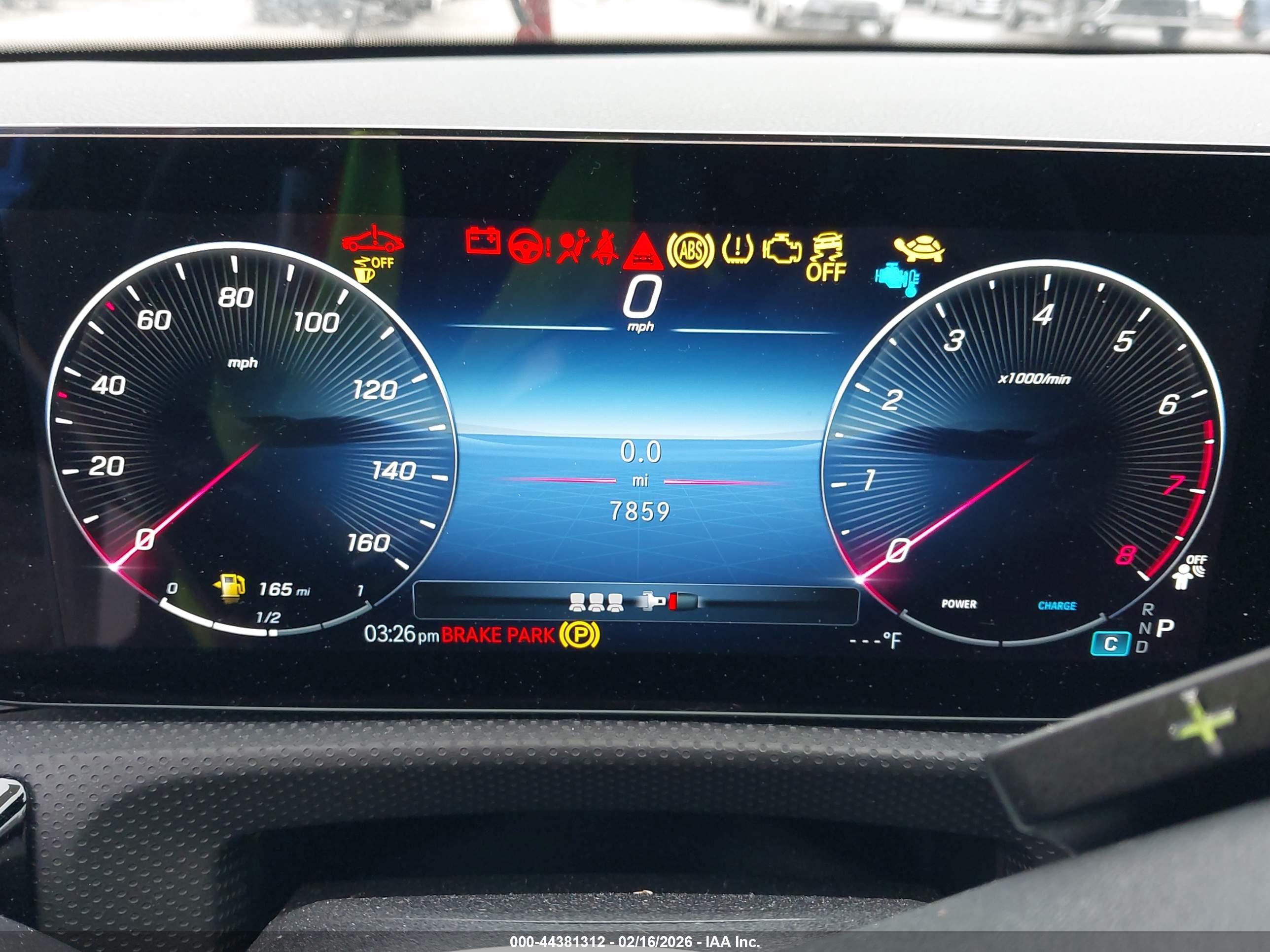 MERCEDES-BENZ CLA image 7