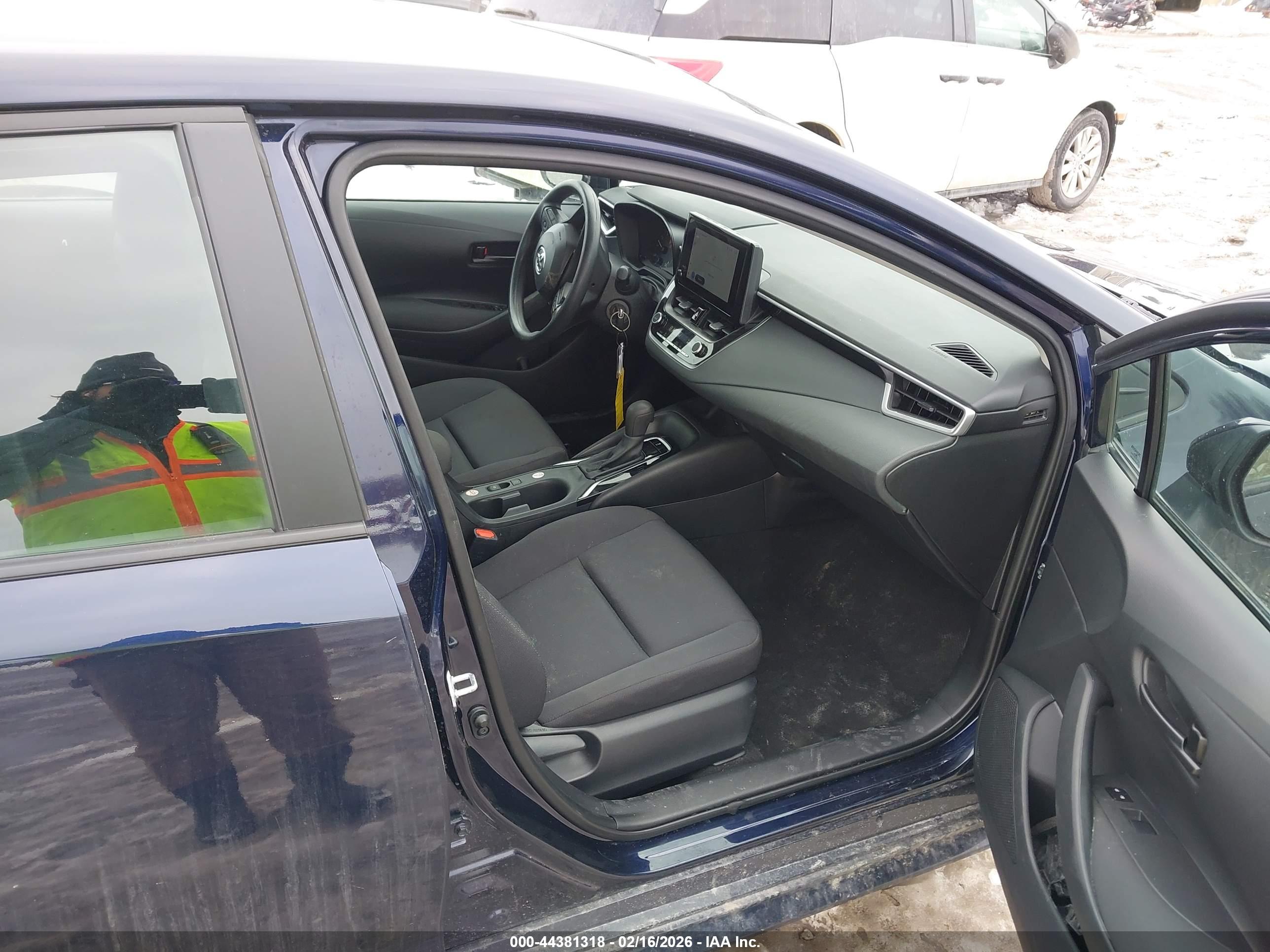 TOYOTA COROLLA image 5