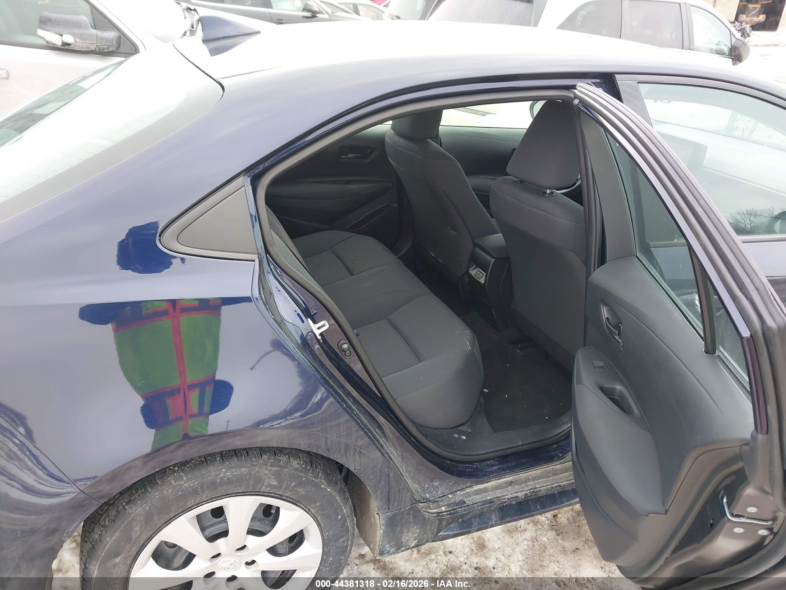 TOYOTA COROLLA image 8