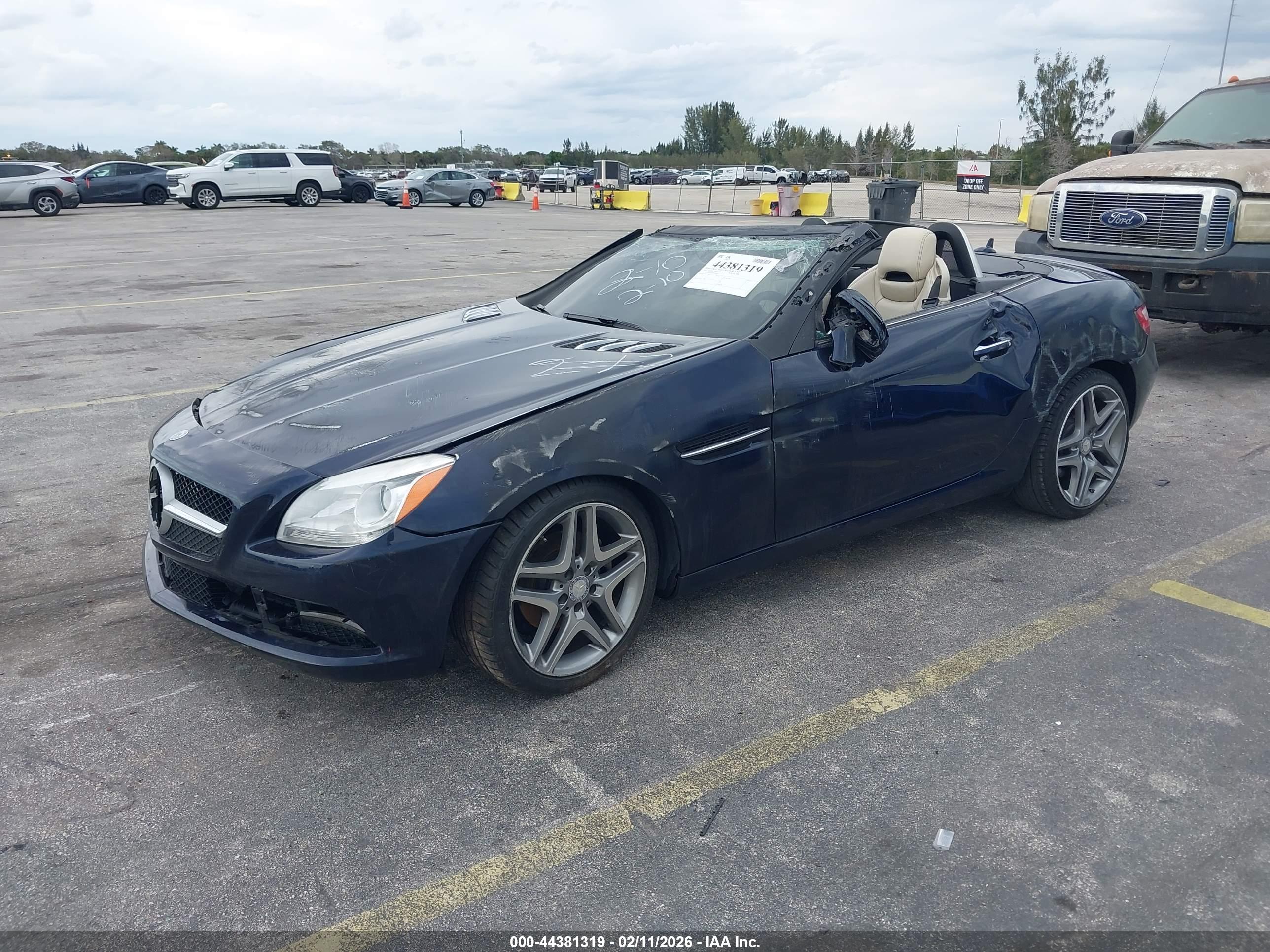 MERCEDES-BENZ SLK image 2