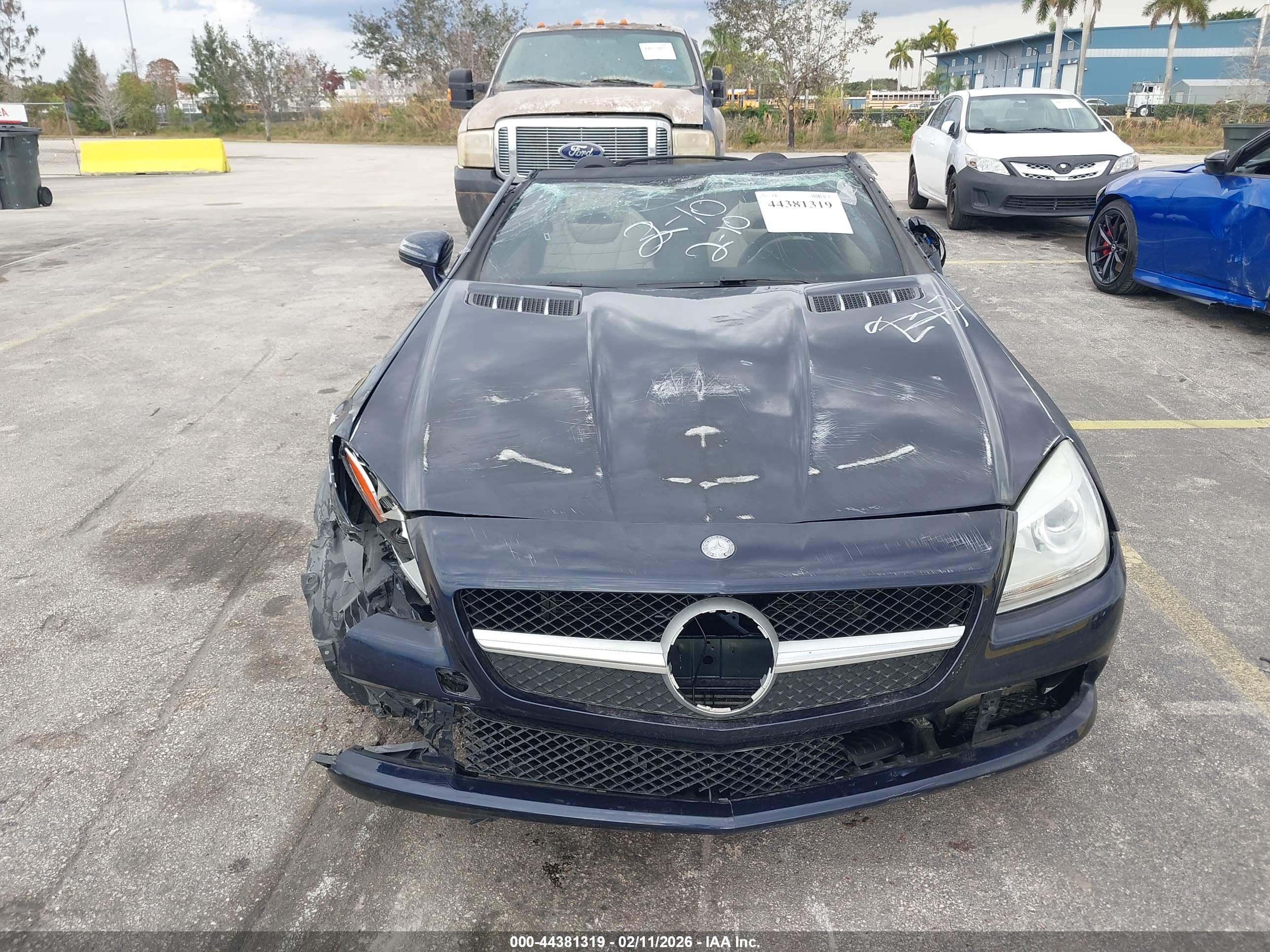 MERCEDES-BENZ SLK image 6