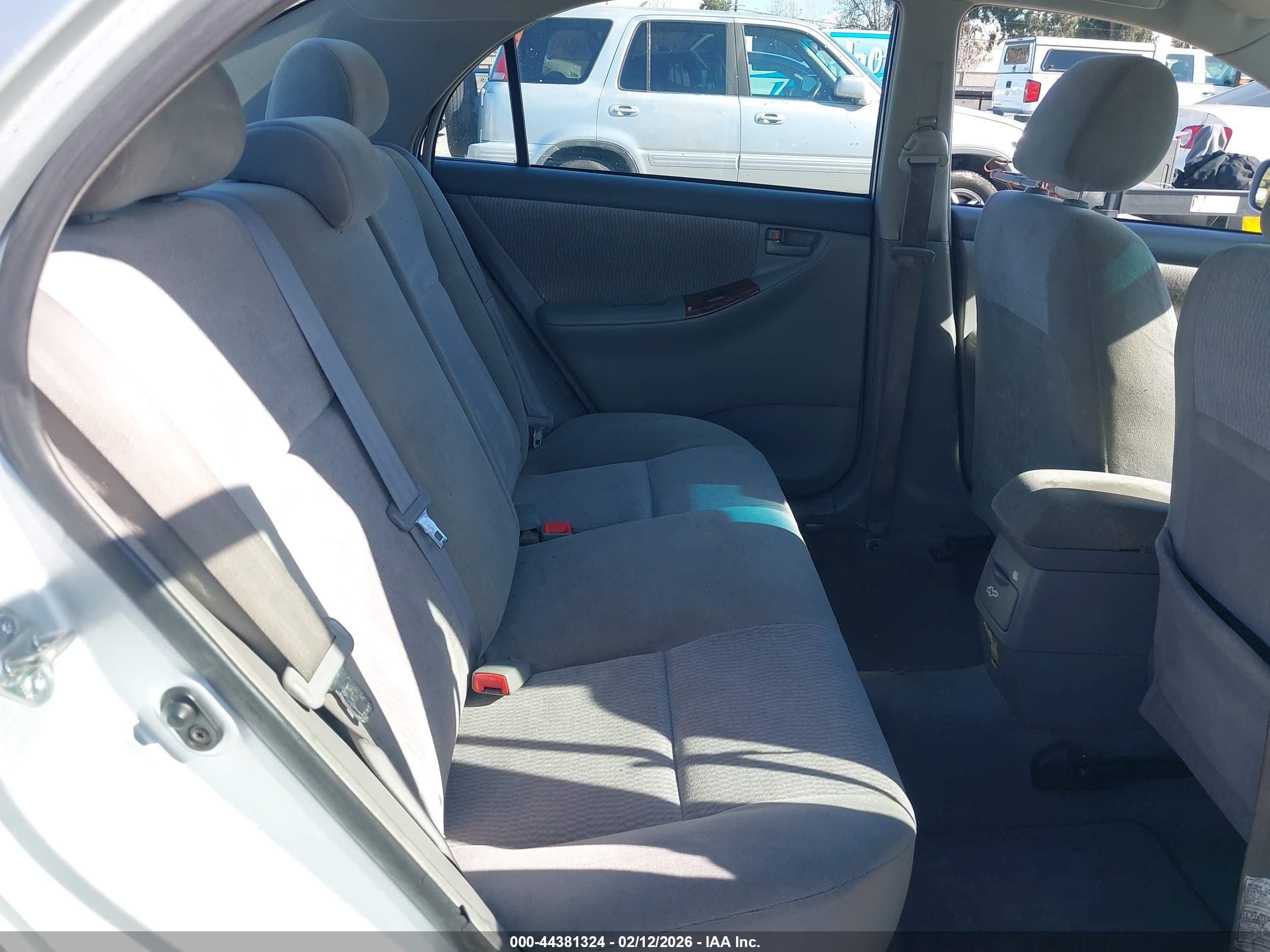TOYOTA COROLLA image 8