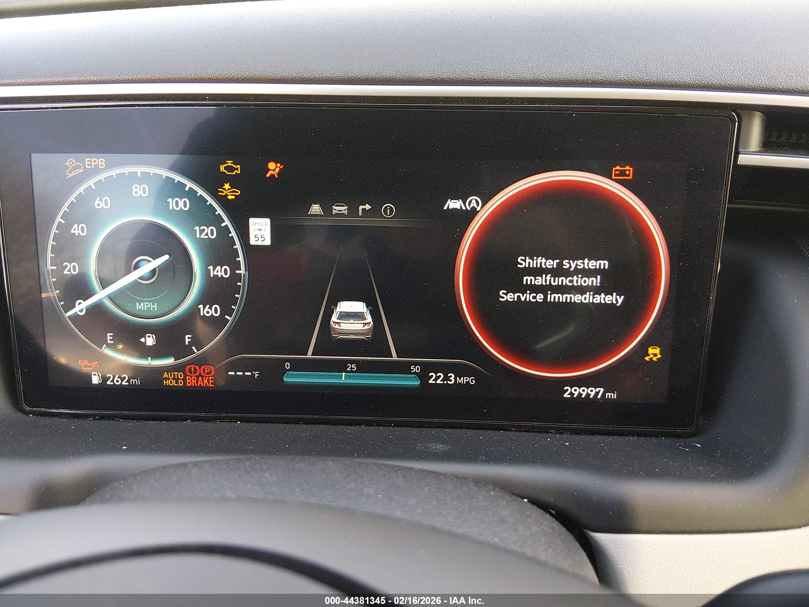 HYUNDAI TUCSON image 7