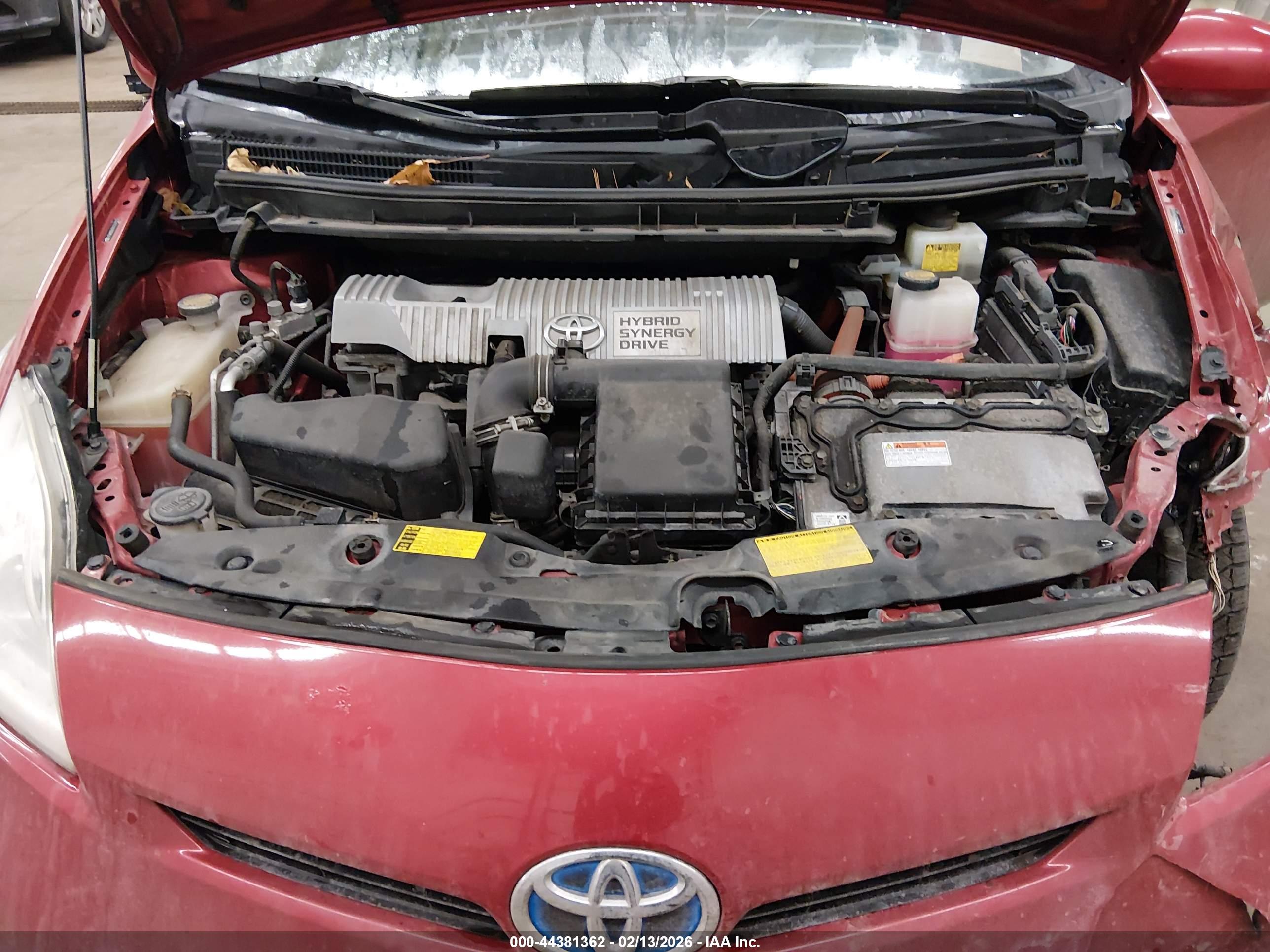 TOYOTA PRIUS image 10