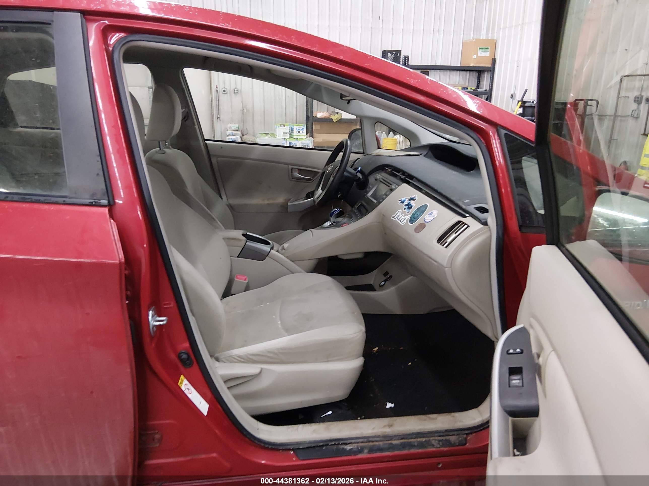 TOYOTA PRIUS image 5