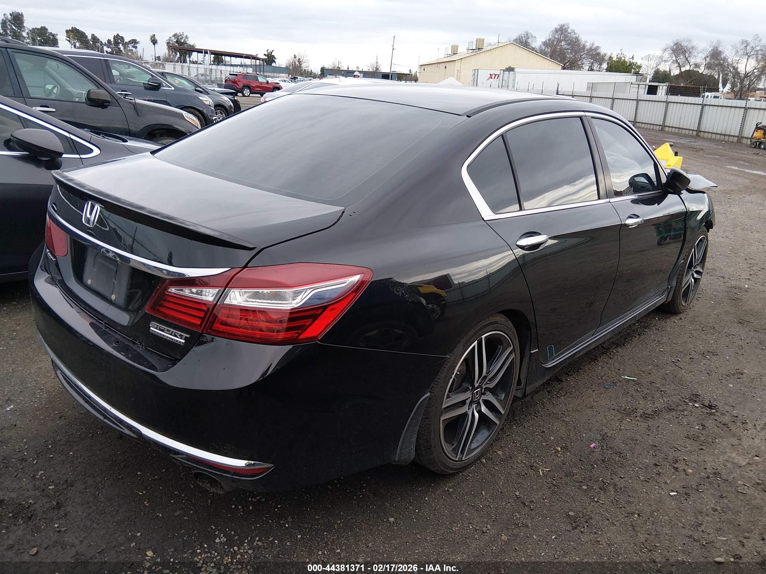 HONDA ACCORD image 4