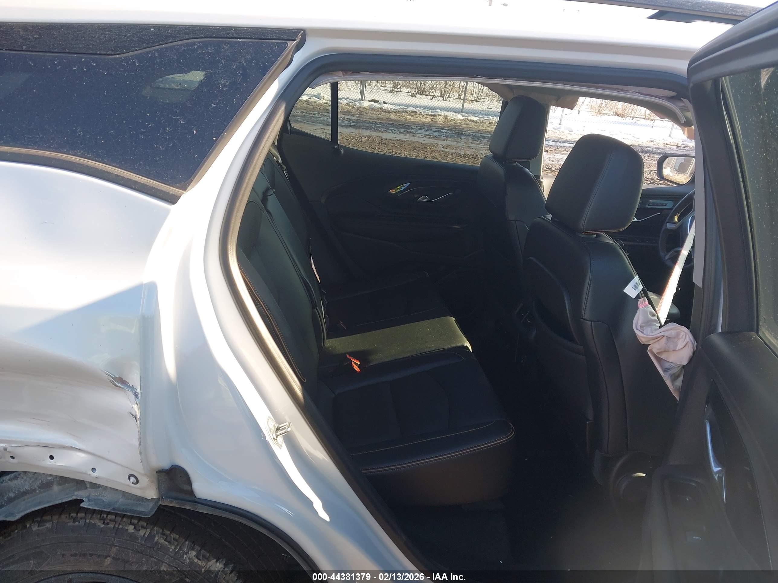 GMC TERRAIN image 8