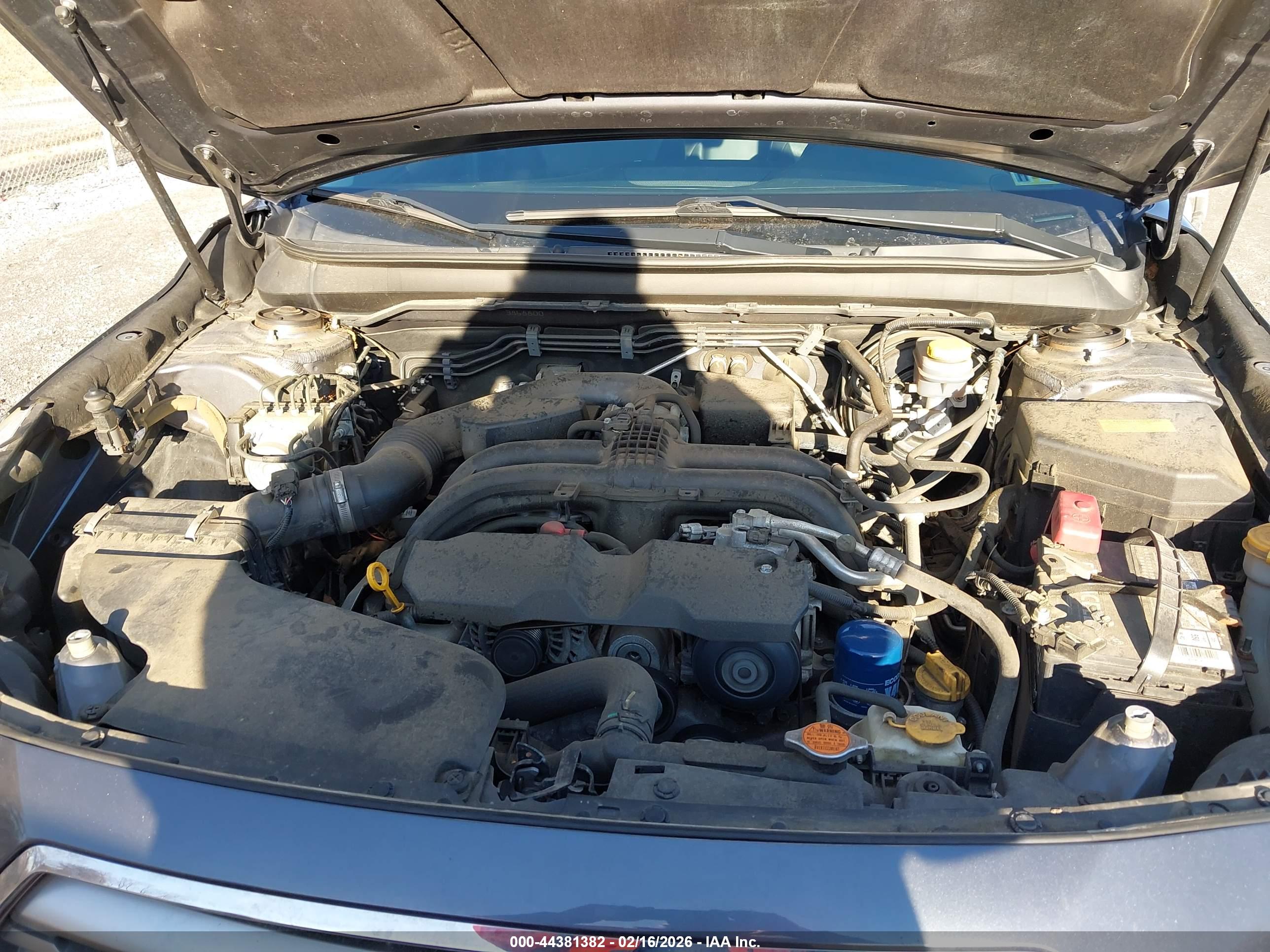 SUBARU OUTBACK image 10