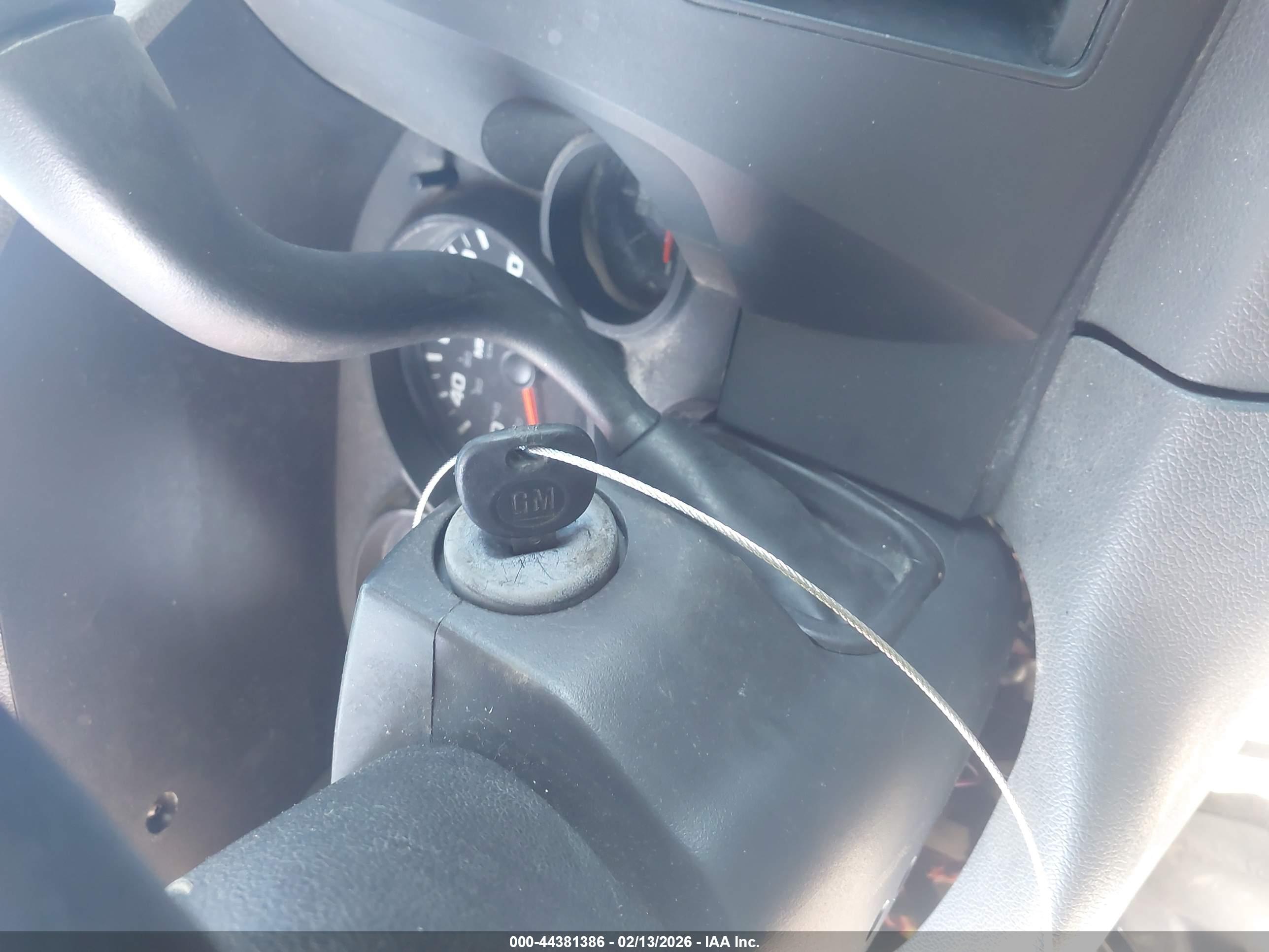 CHEVROLET SILVERADO image 11