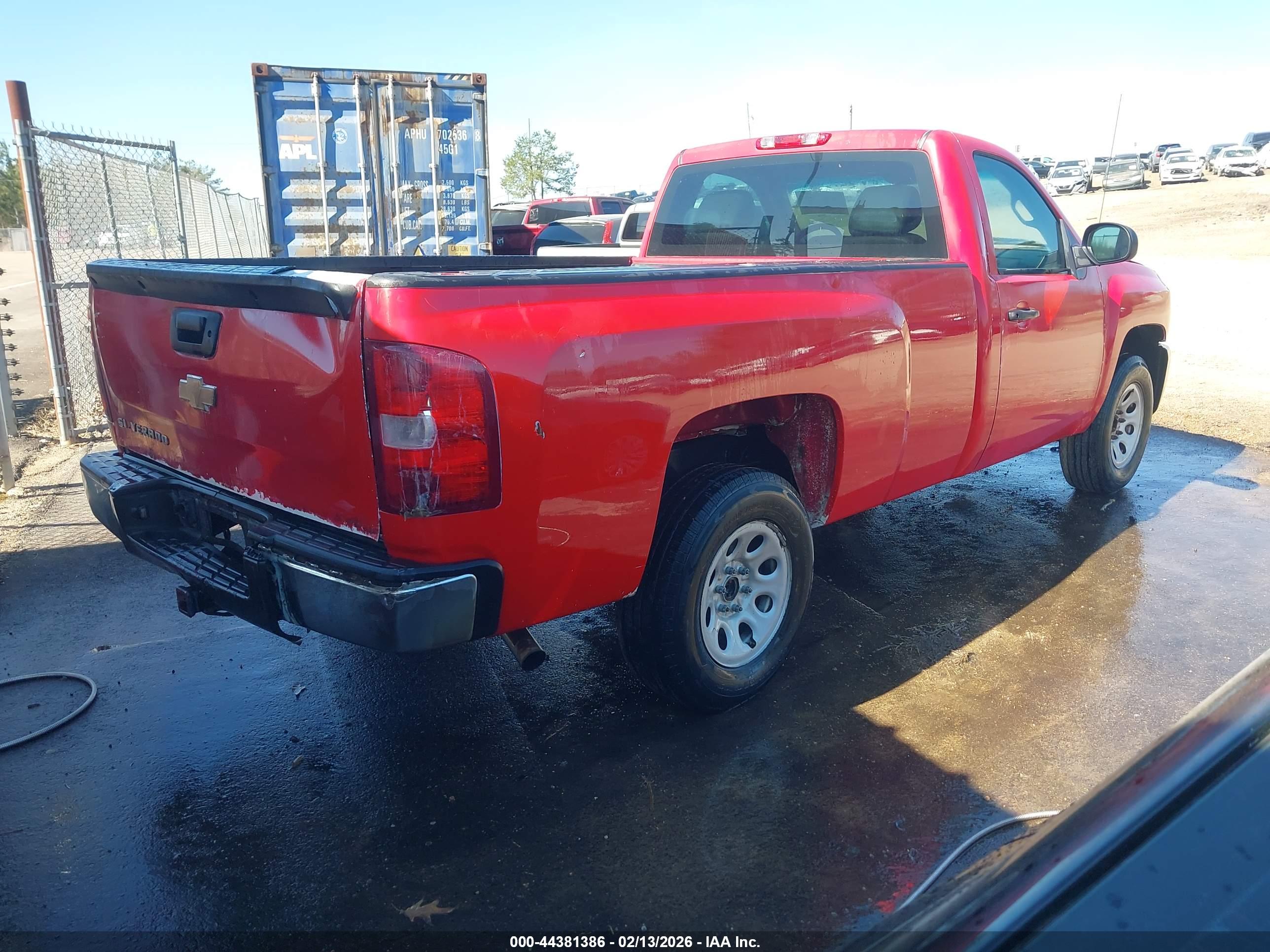 CHEVROLET SILVERADO image 4