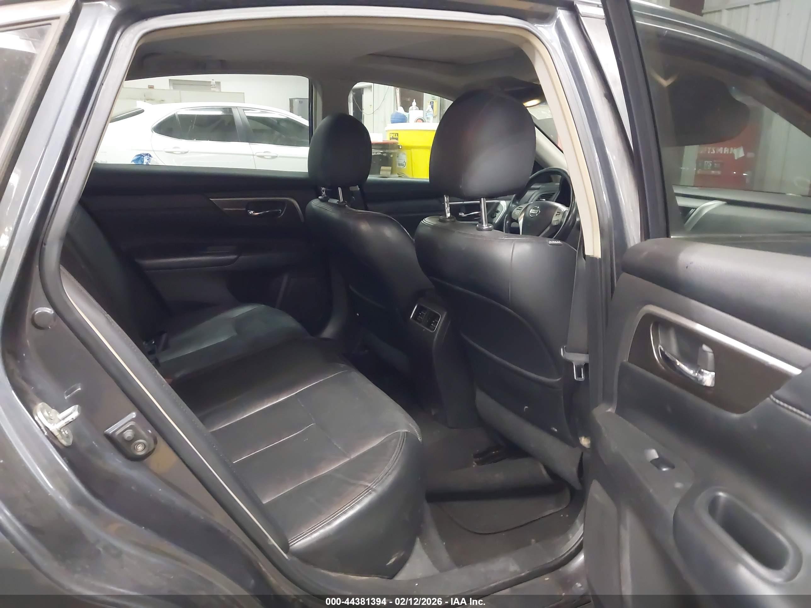 NISSAN ALTIMA image 8