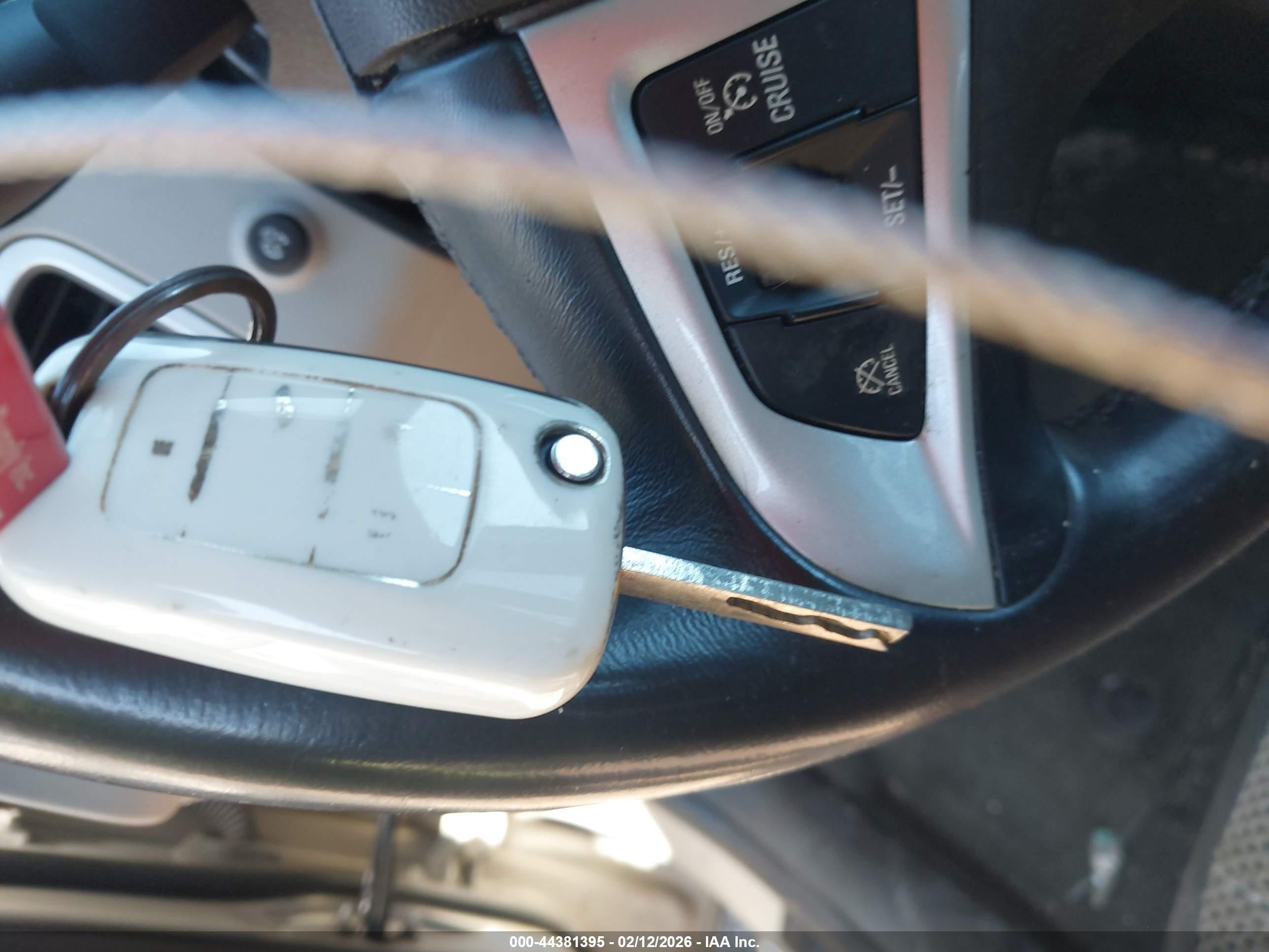 CHEVROLET EQUINOX image 11