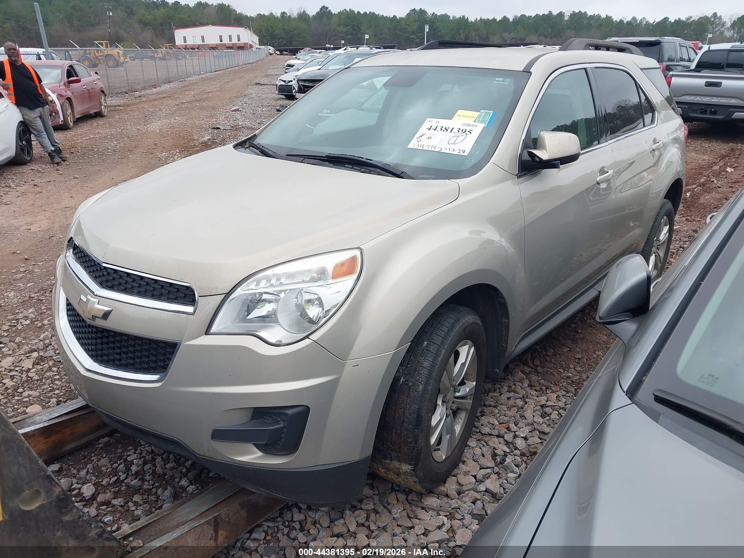 CHEVROLET EQUINOX image 2