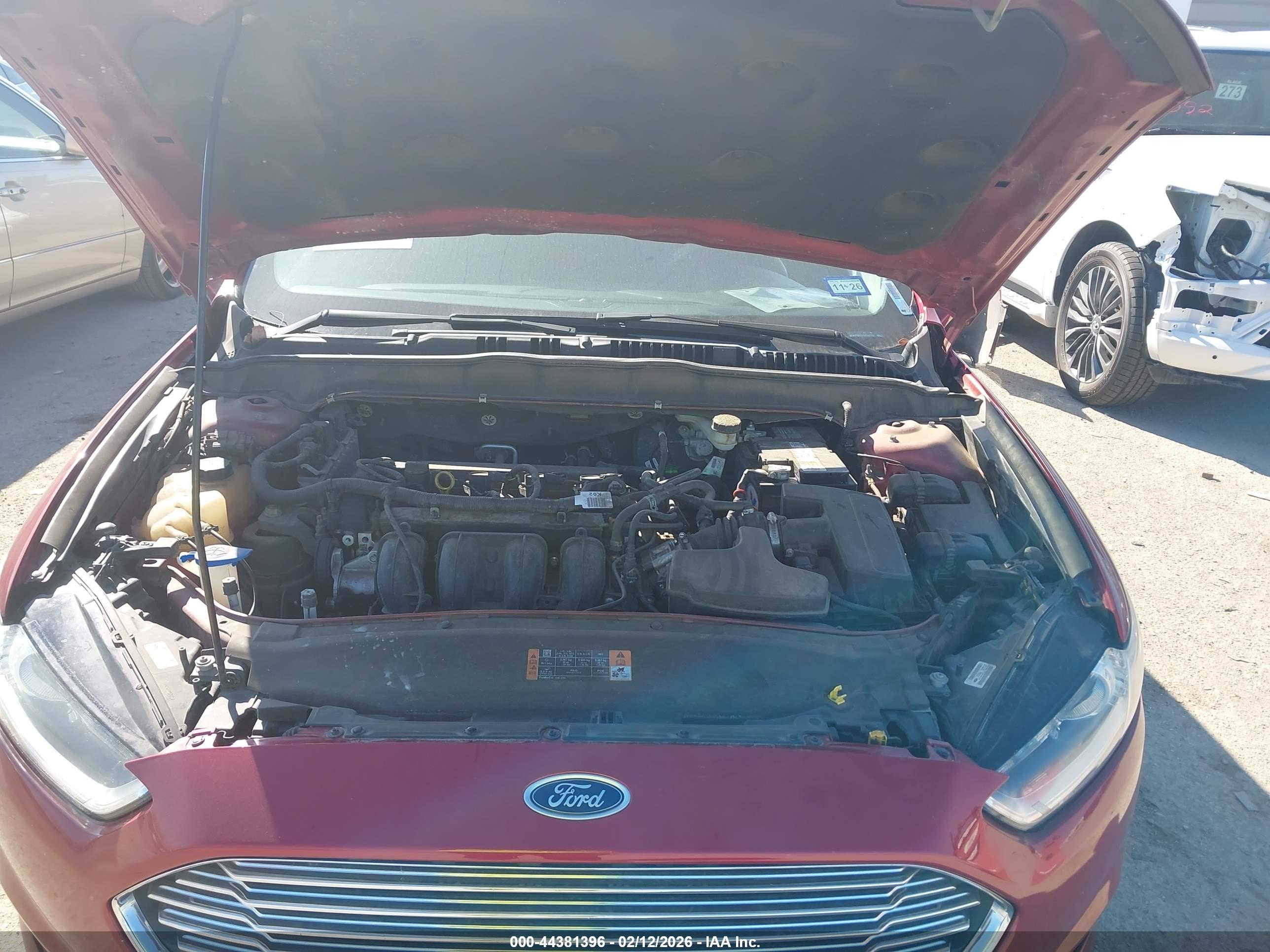 FORD FUSION image 10